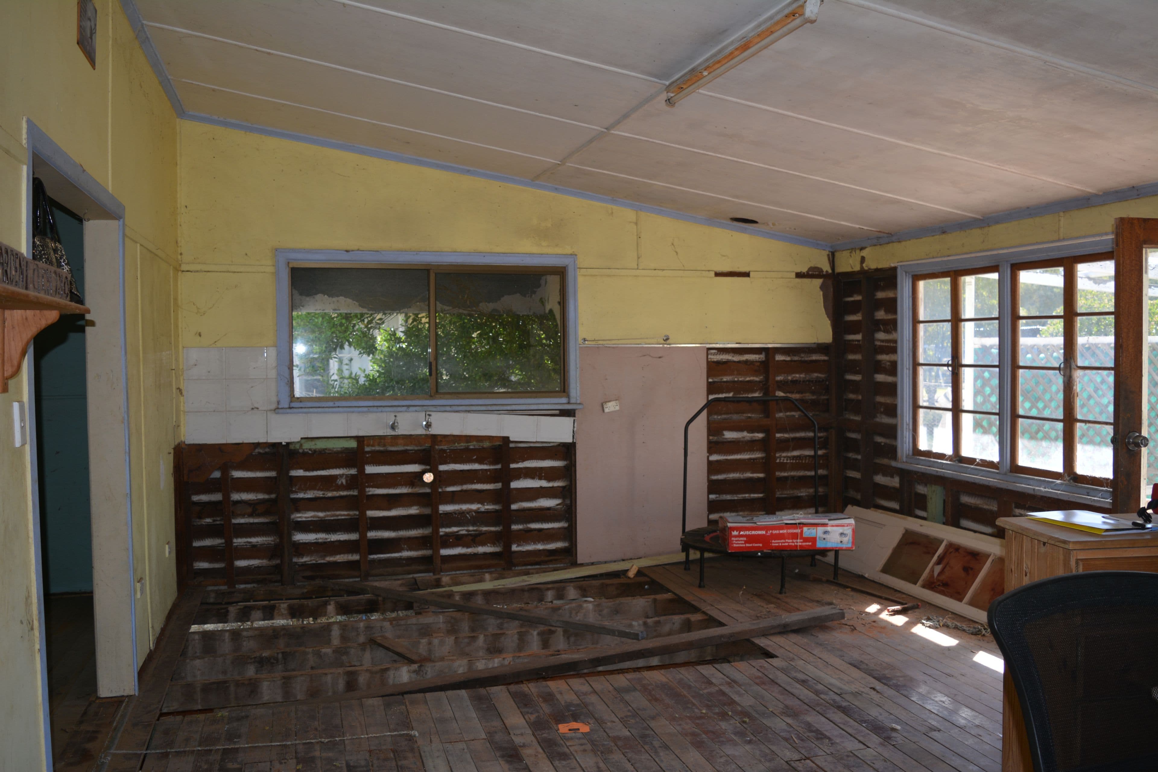 43 Thistle Street, Blackall QLD 4472, Blackall - Thumbnail 2