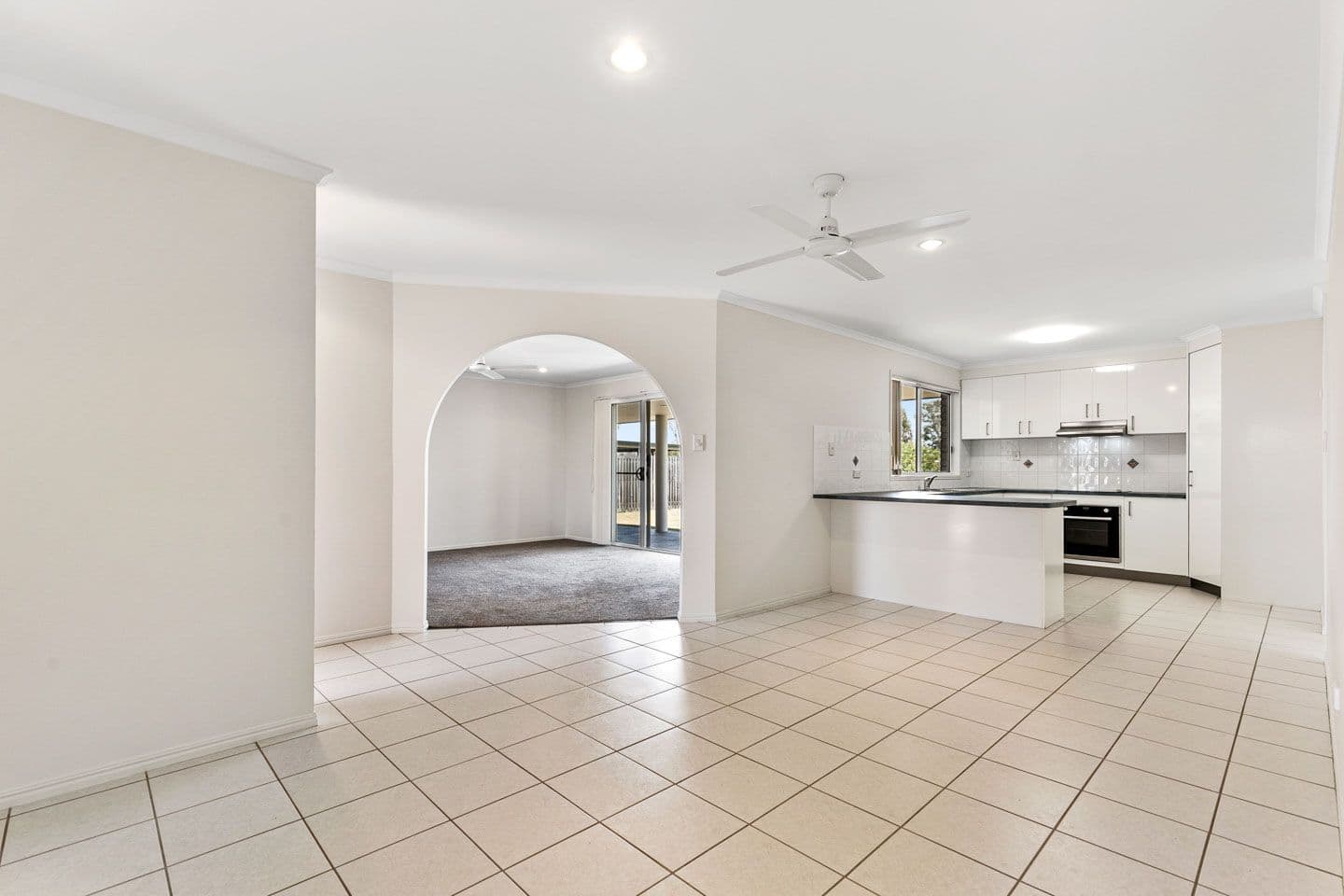 10 Wodalla Mews, Point Vernon QLD 4655, Point Vernon - Thumbnail 3