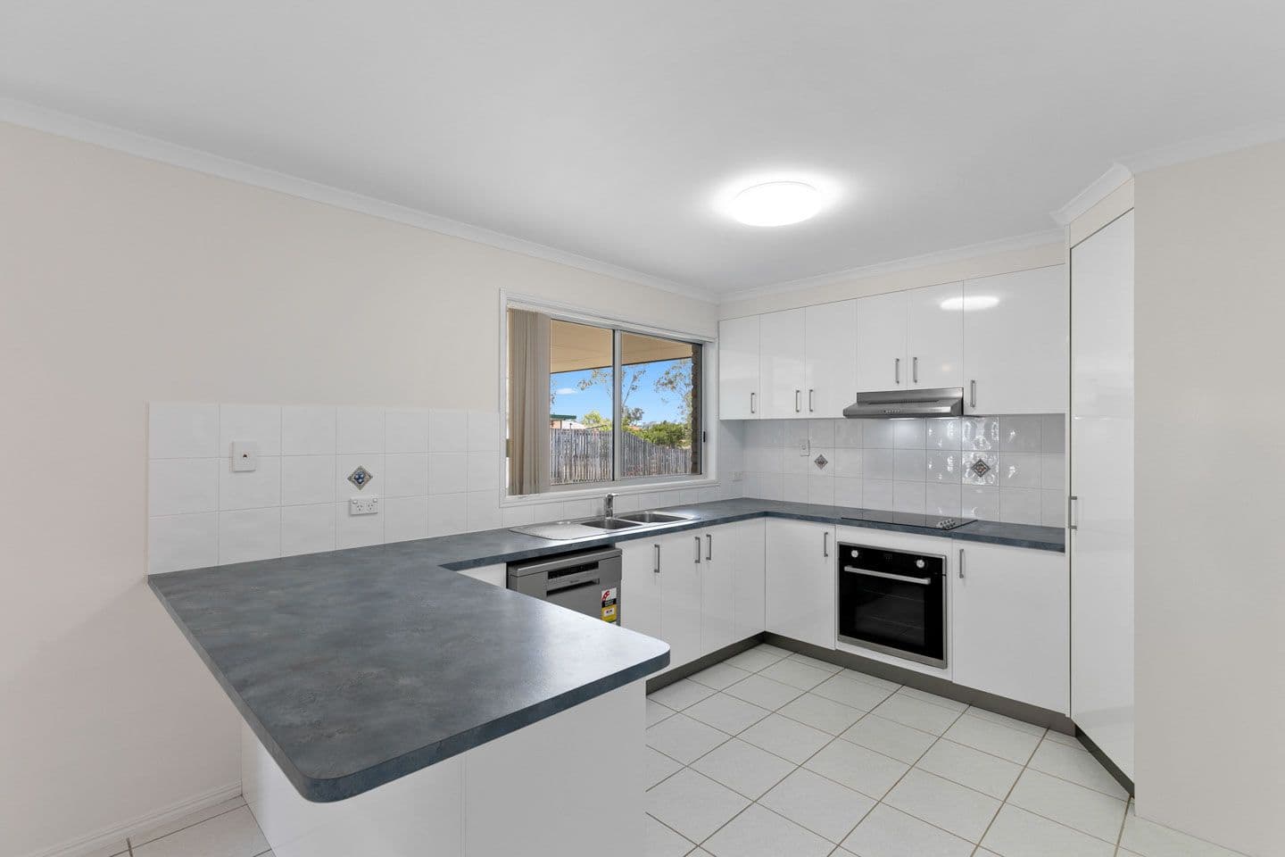 10 Wodalla Mews, Point Vernon QLD 4655, Point Vernon - Thumbnail 5