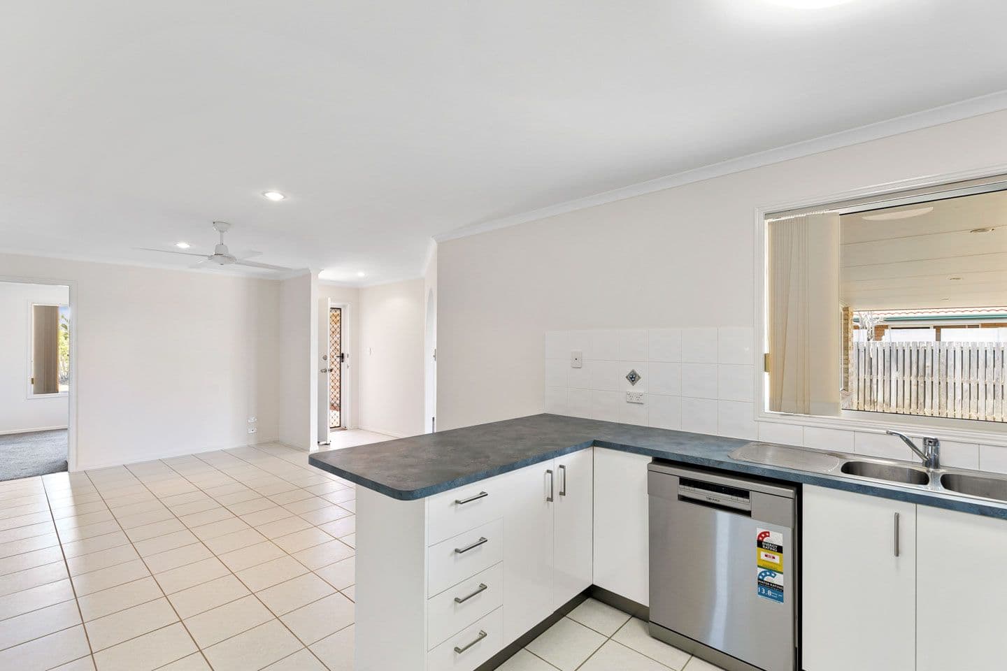 10 Wodalla Mews, Point Vernon QLD 4655, Point Vernon - Thumbnail 6