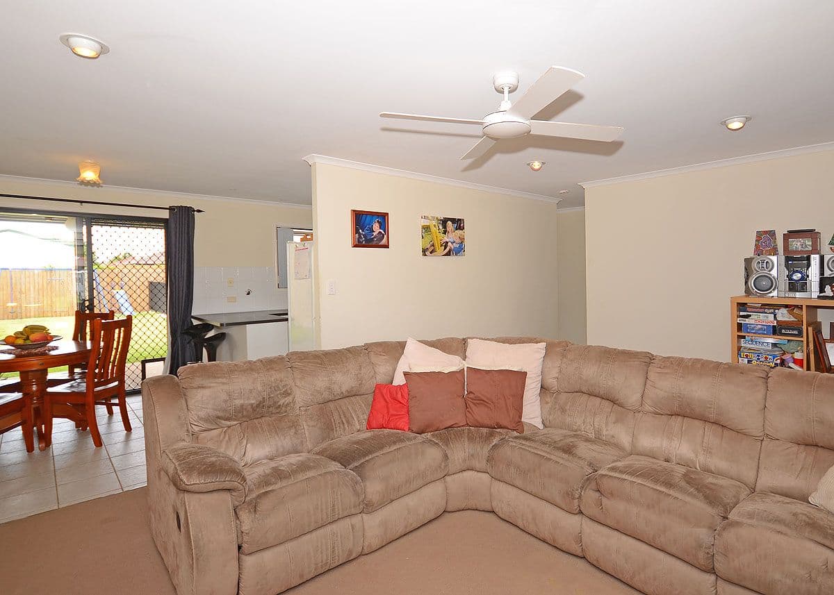 34 Wide Bay Drive, ELI WATERS QLD 4655, Eli Waters - Thumbnail 4