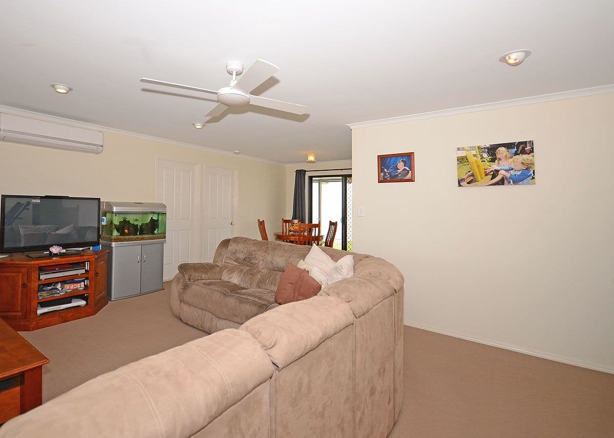 34 Wide Bay Drive, ELI WATERS QLD 4655, Eli Waters - Thumbnail 7