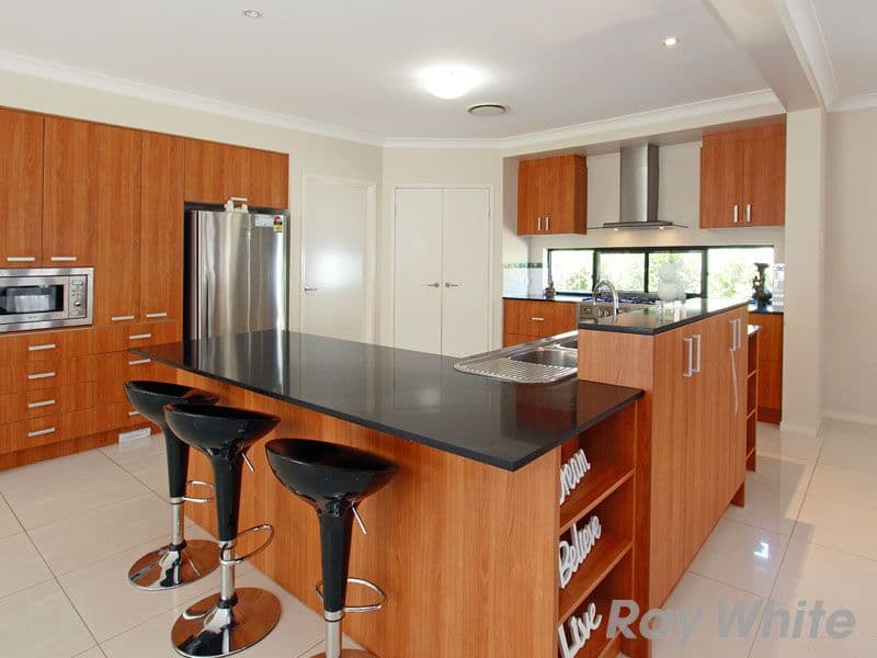 23 Apulia Place, Bridgeman Downs QLD 4035, Bridgeman Downs - Thumbnail 2