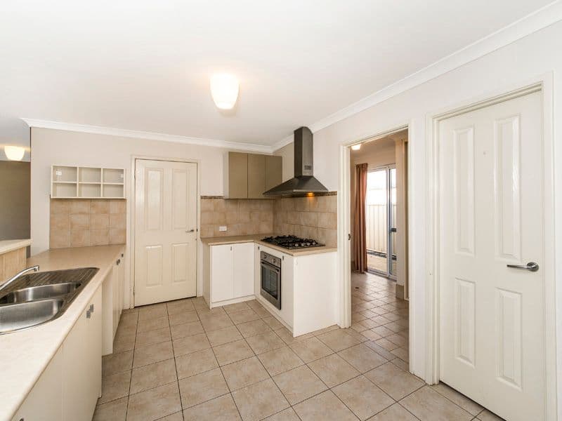 29 Cleland Crescent, Baldivis WA 6171, Baldivis - Thumbnail 5
