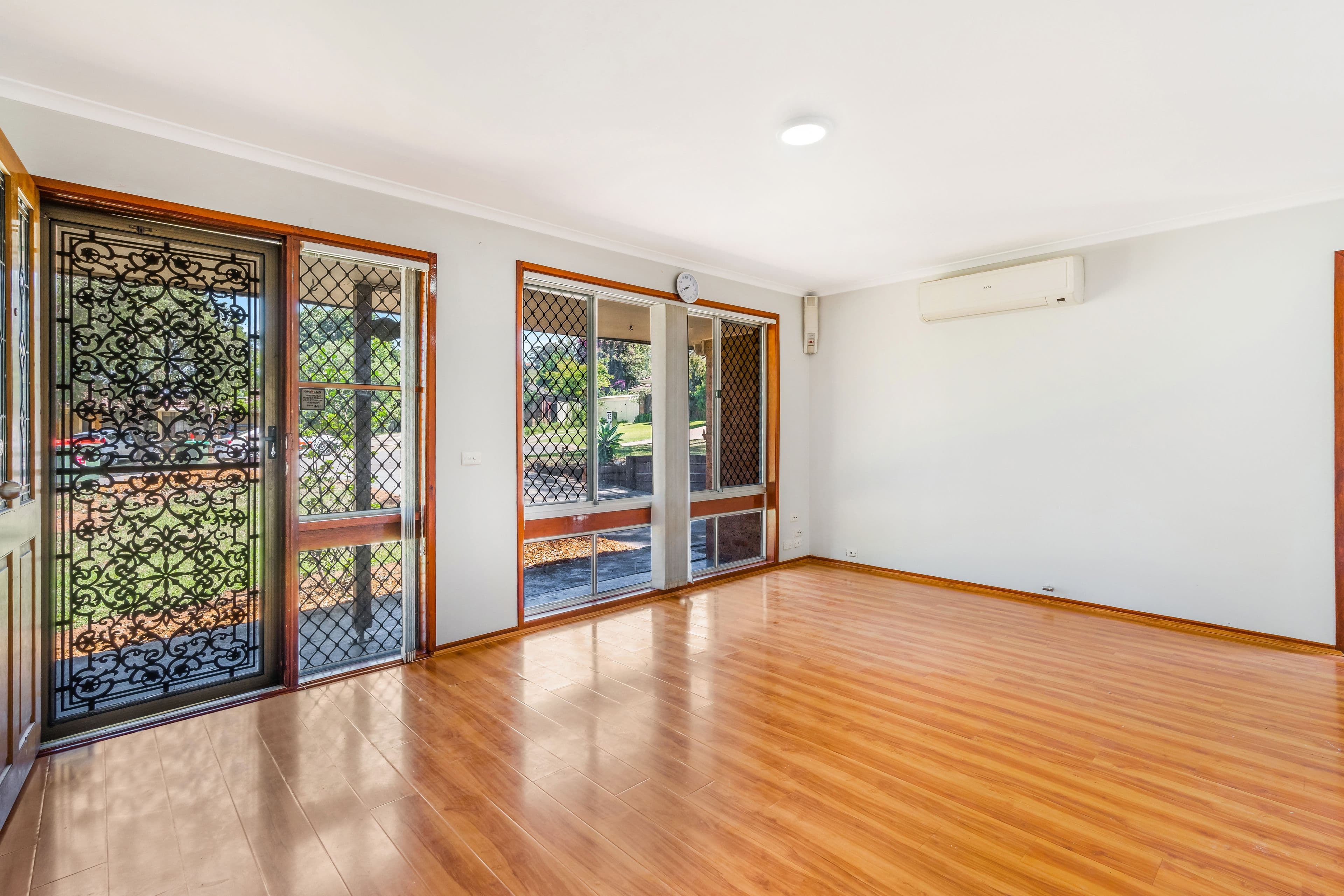 8 Newbury Place, Eagle Vale NSW 2558, Eagle Vale - Thumbnail 5