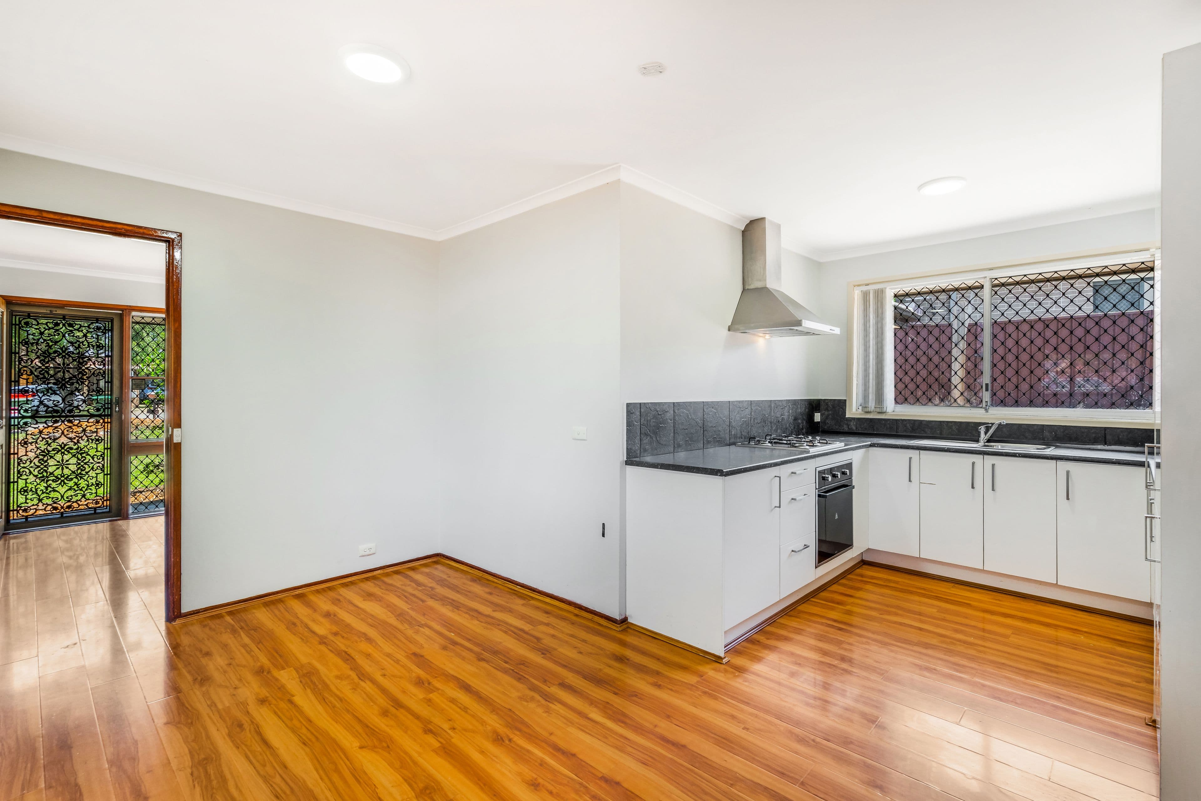 8 Newbury Place, Eagle Vale NSW 2558, Eagle Vale - Thumbnail 6