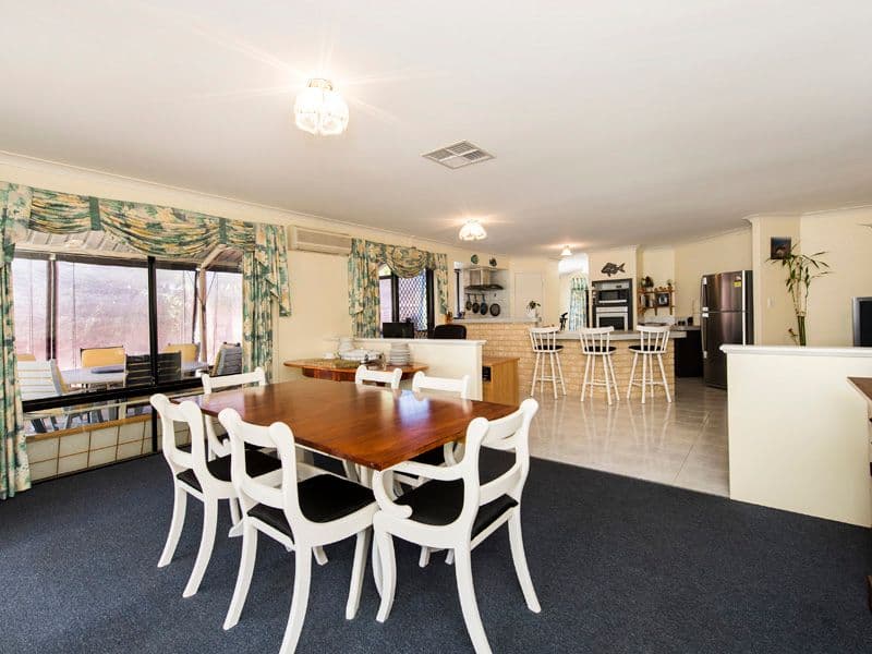 27 Ellington Terrace, Port Kennedy WA 6172, Port Kennedy - Thumbnail 2