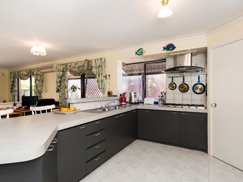 27 Ellington Terrace, Port Kennedy WA 6172, Port Kennedy - Thumbnail 3