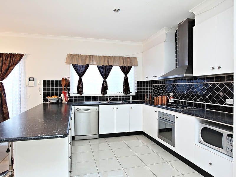 2  Lucy Close, TARNEIT VIC 3029, Tarneit - Thumbnail 5