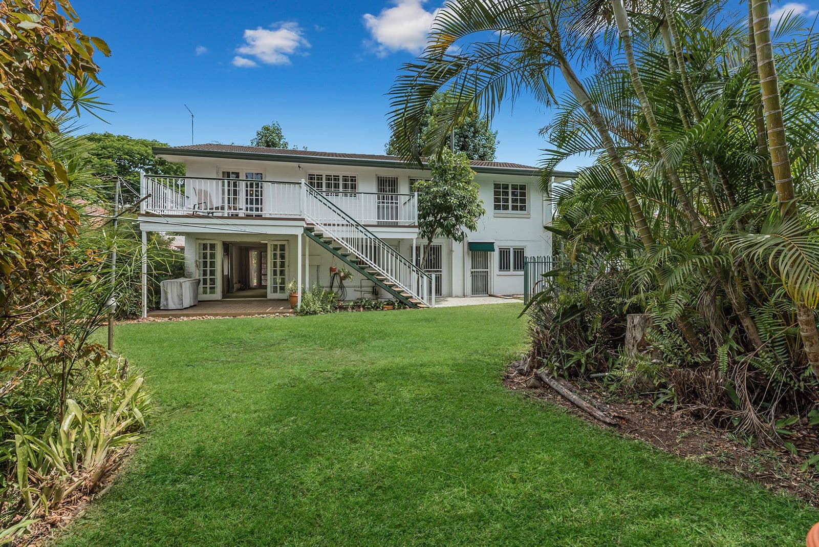3 Kowhai Street, Kenmore QLD 4069, Kenmore - Thumbnail 3