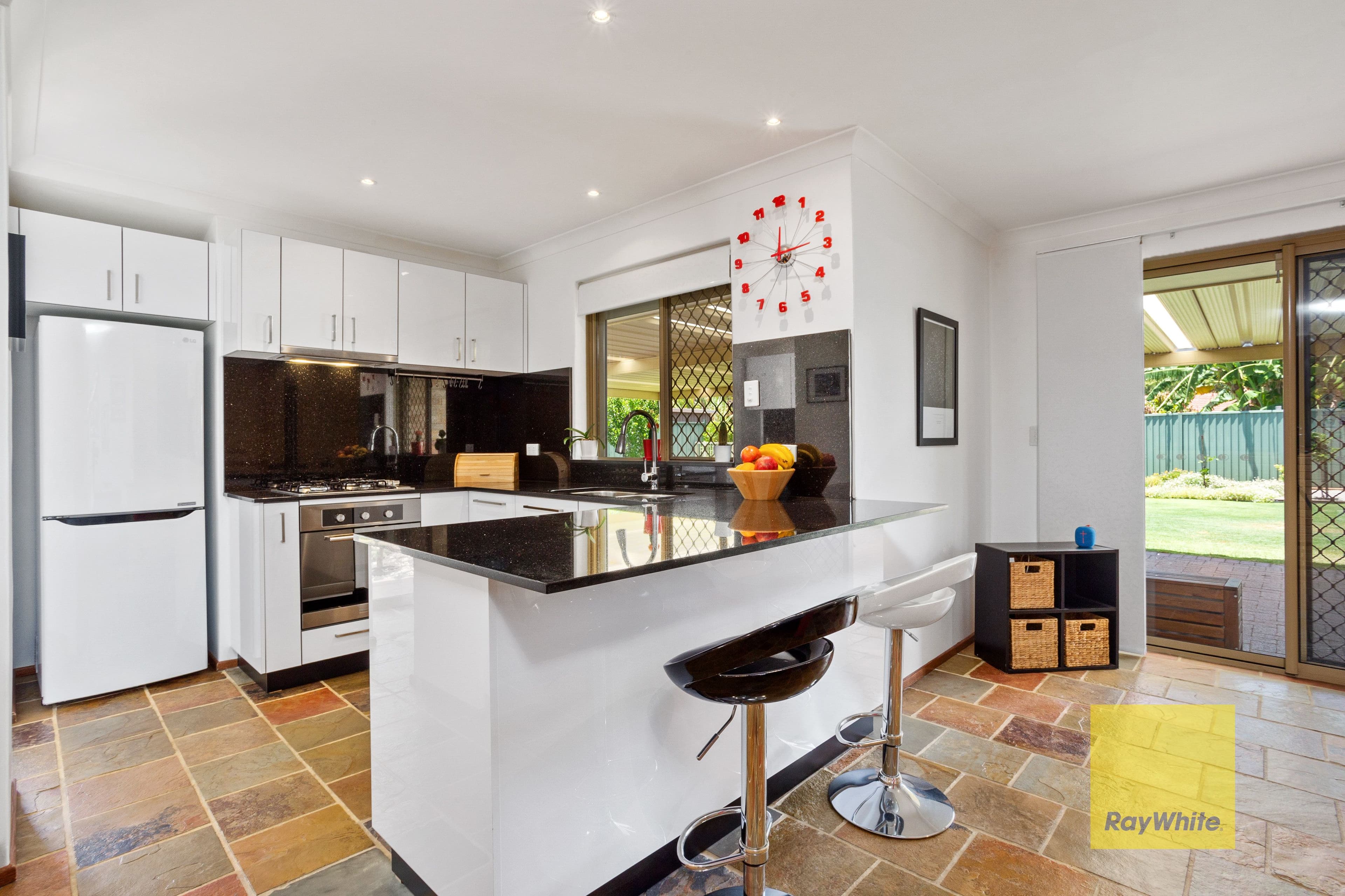 14 Teviot Place, Beechboro WA 6063, Beechboro - Thumbnail 7