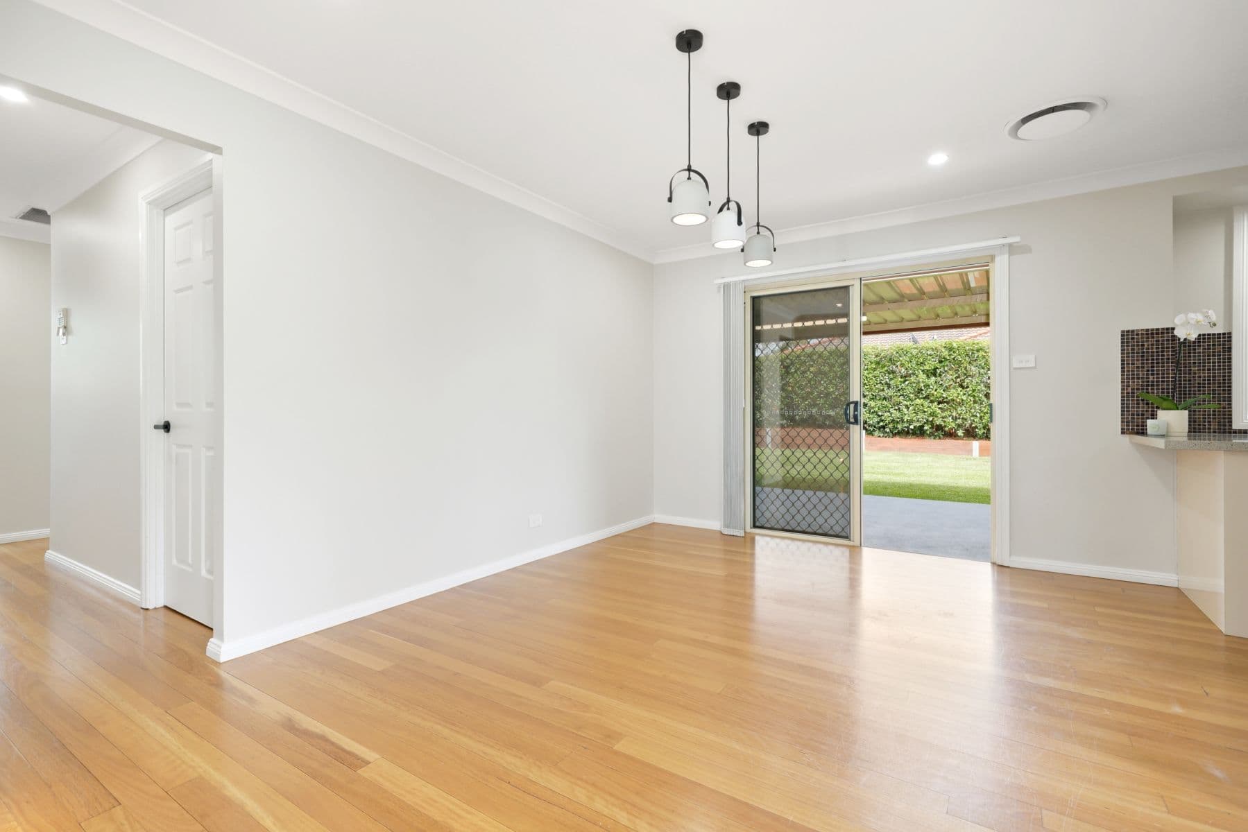 41 Womra Crescent, Glenmore Park NSW 2745, Glenmore Park - Thumbnail 3