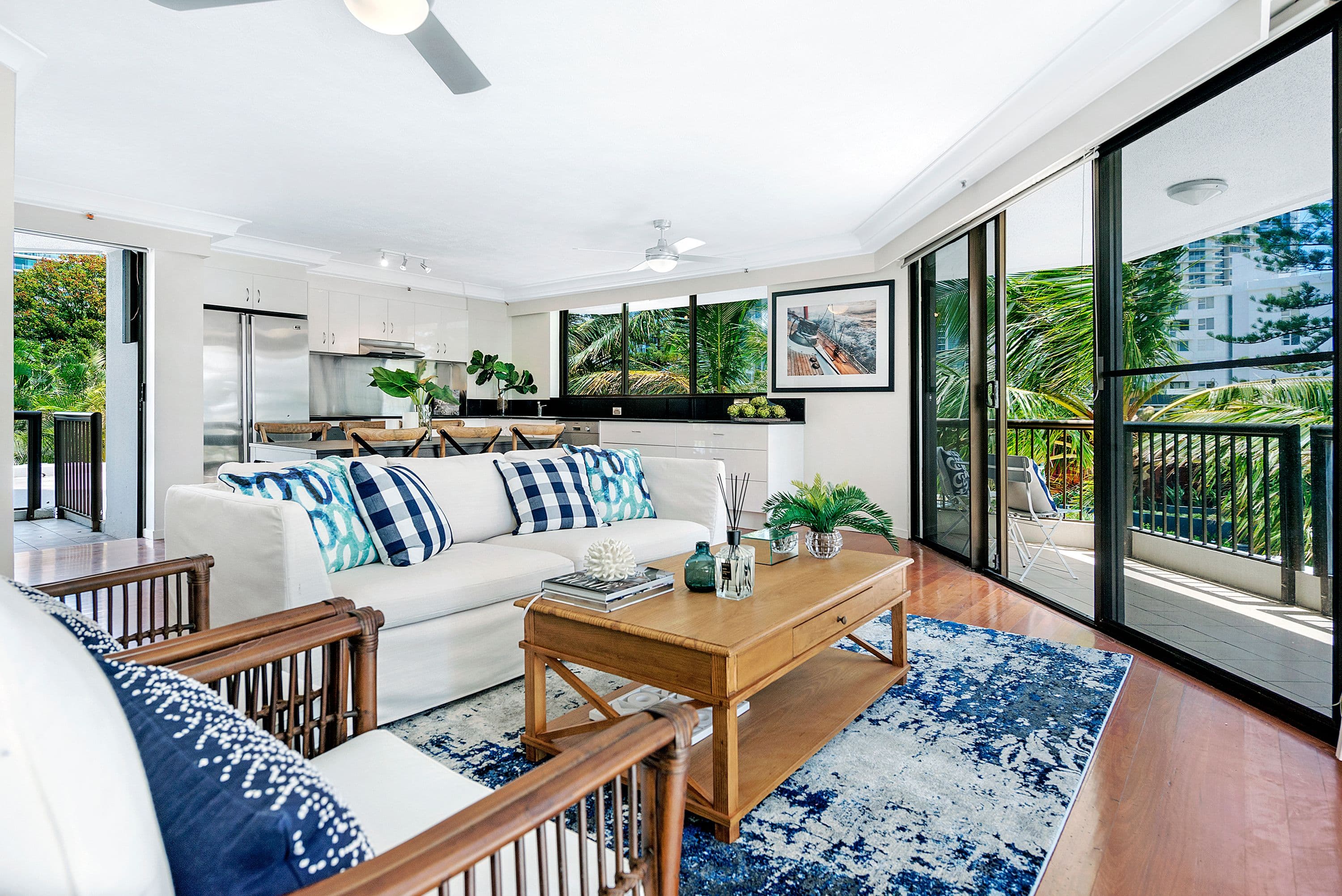 201 'Longbeach' 28 Northcliffe Terrace, Surfers Paradise QLD 4217, Surfers Paradise - Thumbnail 2