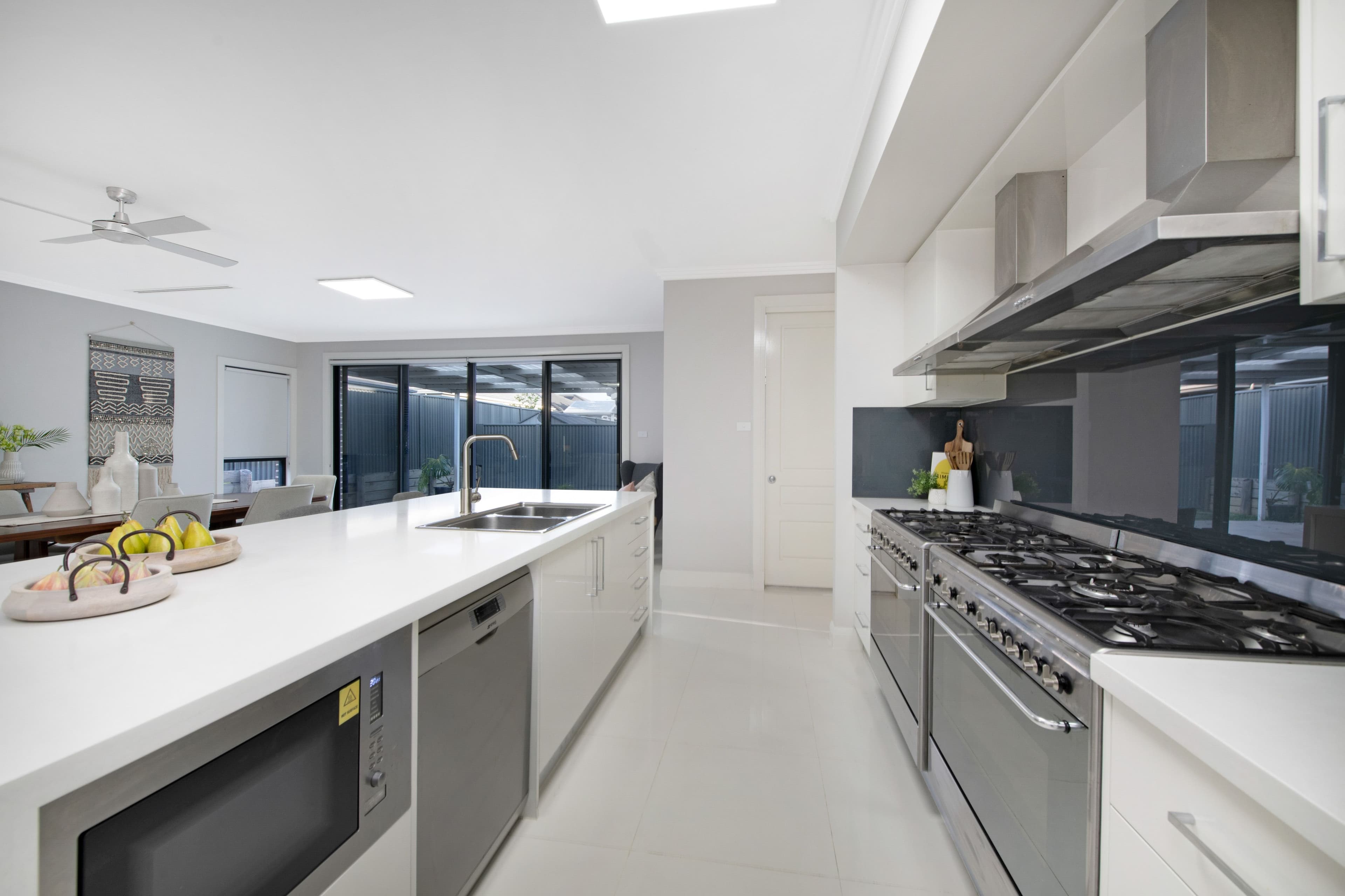 4 Medoc Court, Kellyville NSW 2155, Kellyville - Thumbnail 3