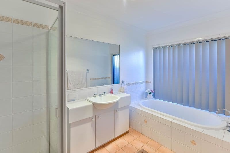 9 Royal George Drive, Harrington Park - Thumbnail 8