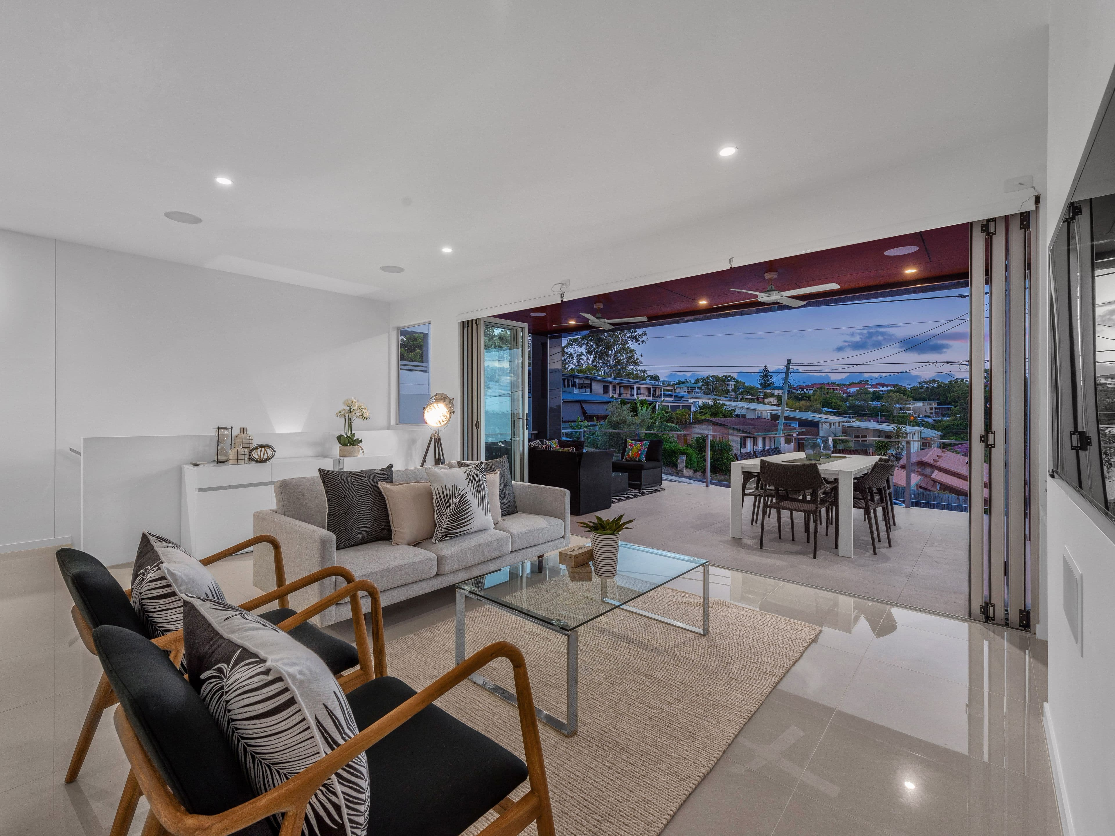 64 Waverley Road, Camp Hill QLD 4152, Camp Hill - Thumbnail 2