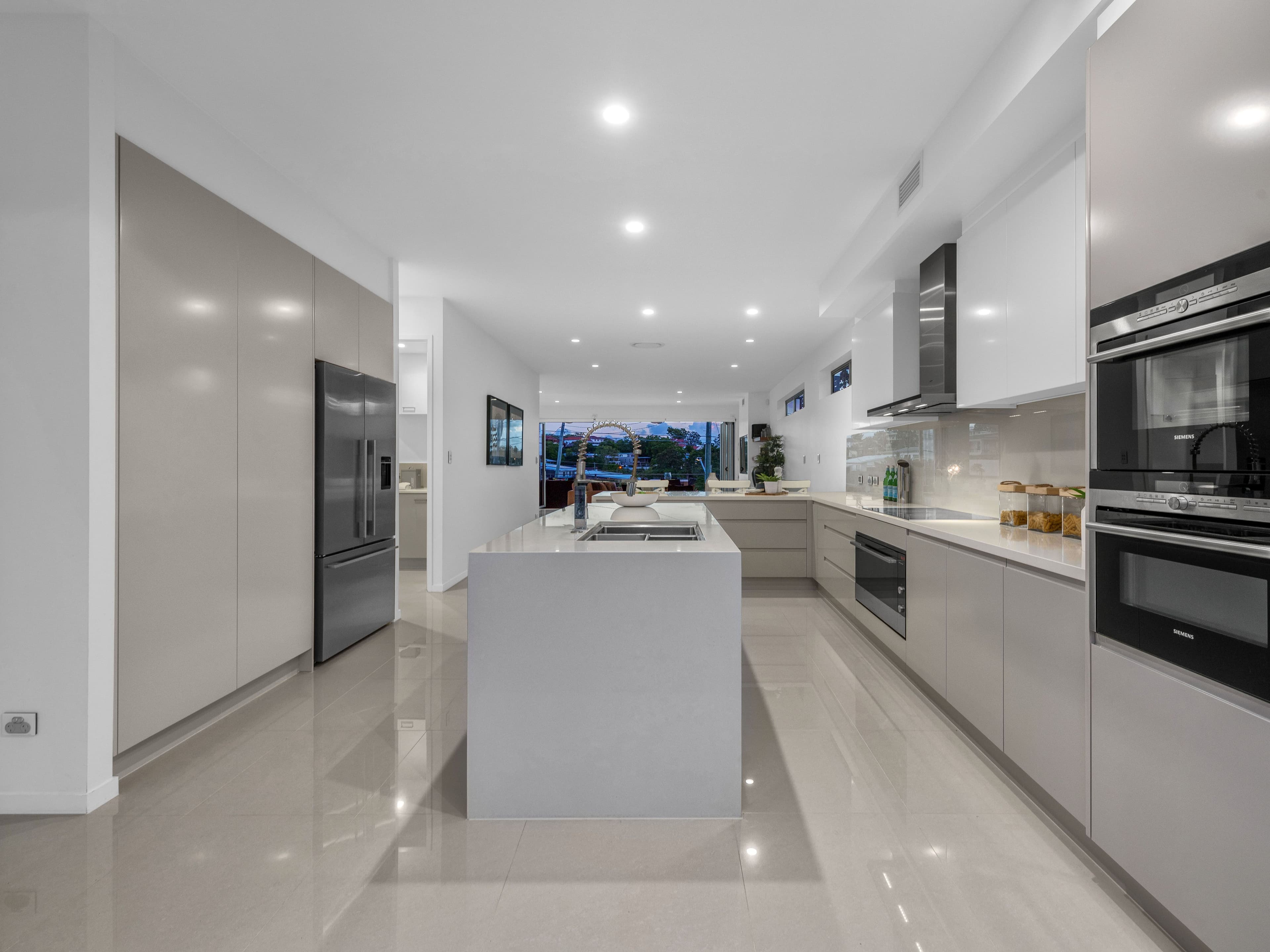 64 Waverley Road, Camp Hill QLD 4152, Camp Hill - Thumbnail 8