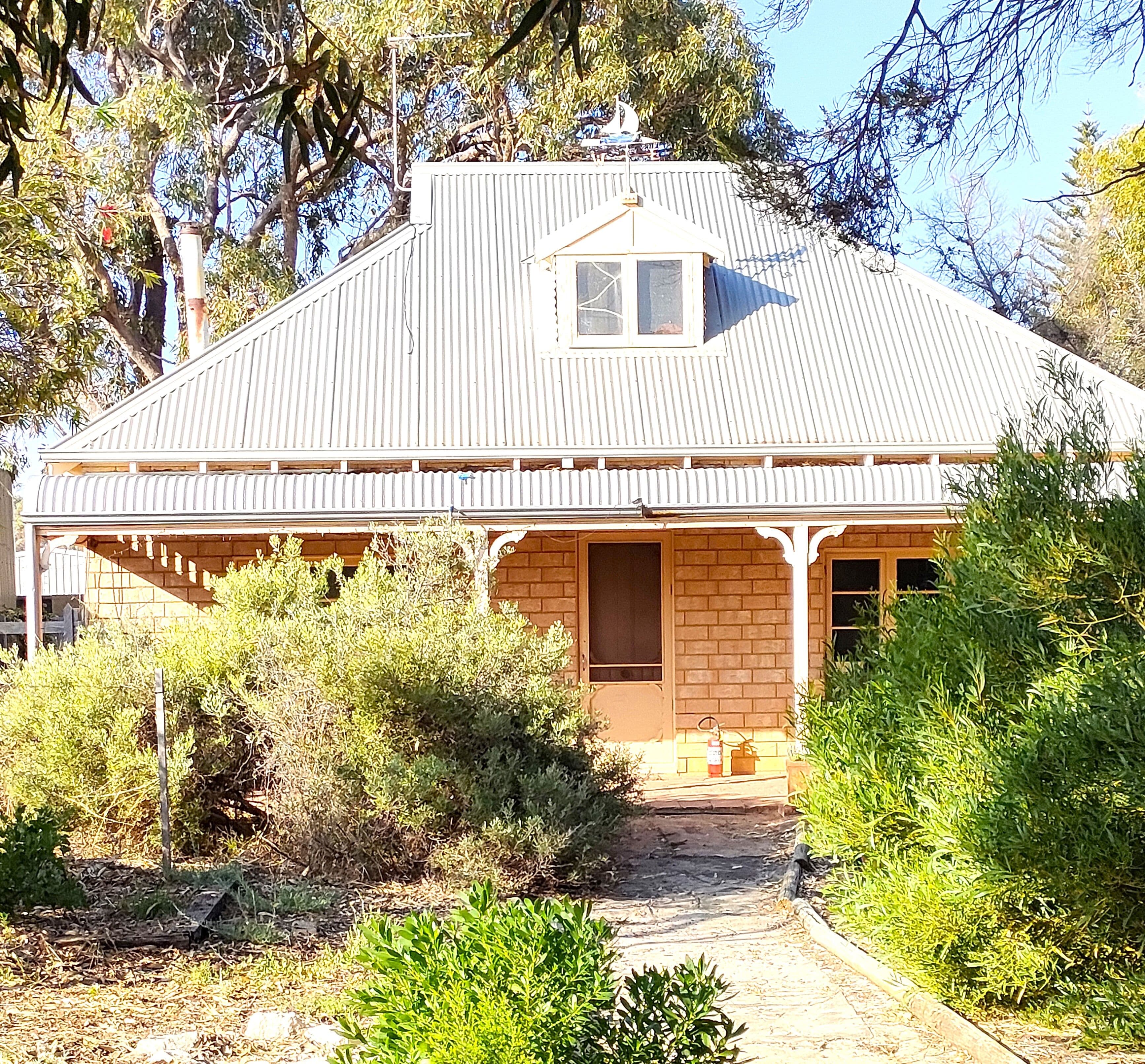 4 Grigson Street, Green Head WA 6514, Green Head - Thumbnail 2