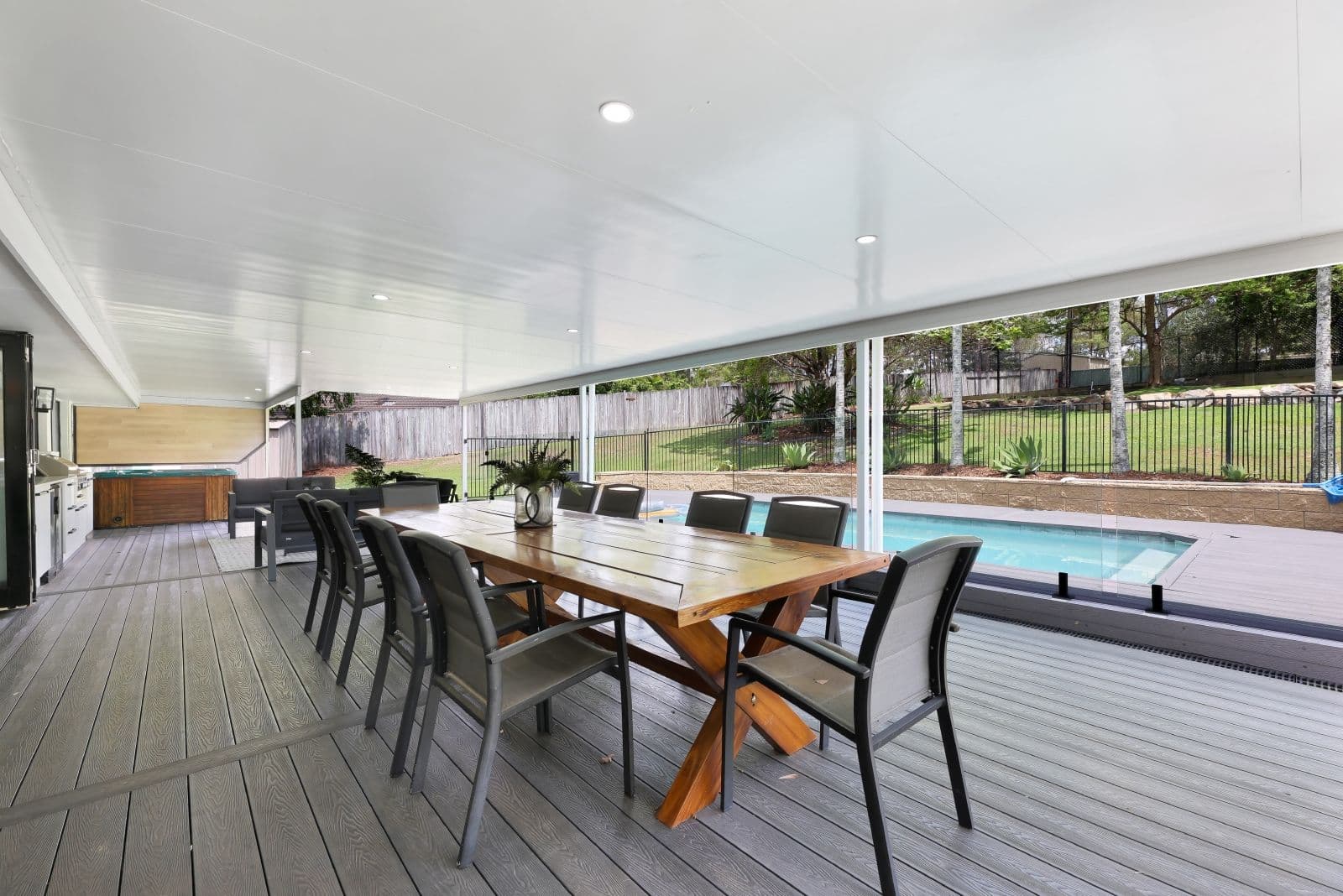 4 Entrance Road, Gaven QLD 4211, Gaven - Thumbnail 4