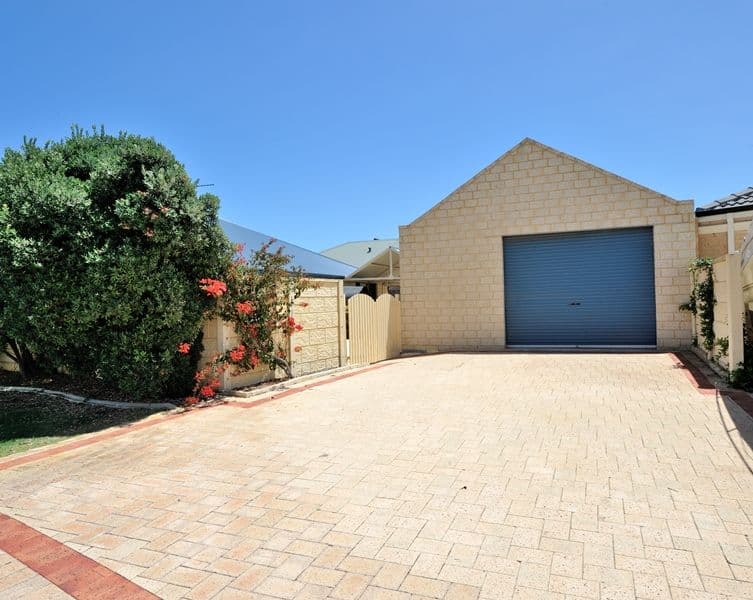 29 Properjohn Drive, ROCKINGHAM WA 6168, Rockingham - Thumbnail 2