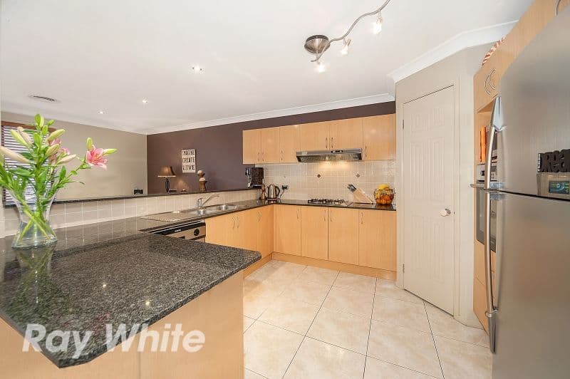 10 Bottlebrush Avenue, BEAUMONT HILLS NSW 2155, Beaumont Hills - Thumbnail 2