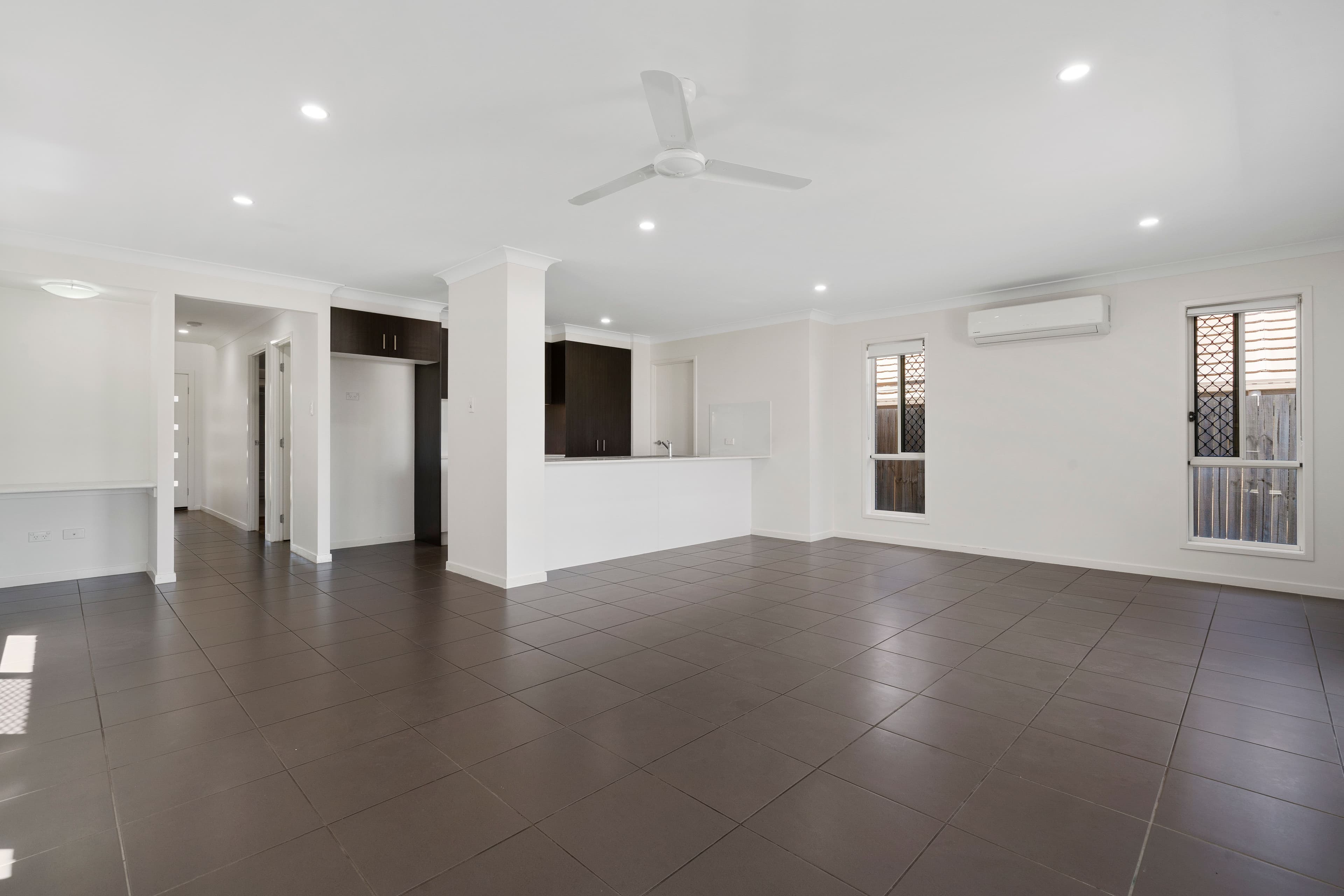14 Leigh Crescent, Dakabin QLD 4503, Dakabin - Thumbnail 6