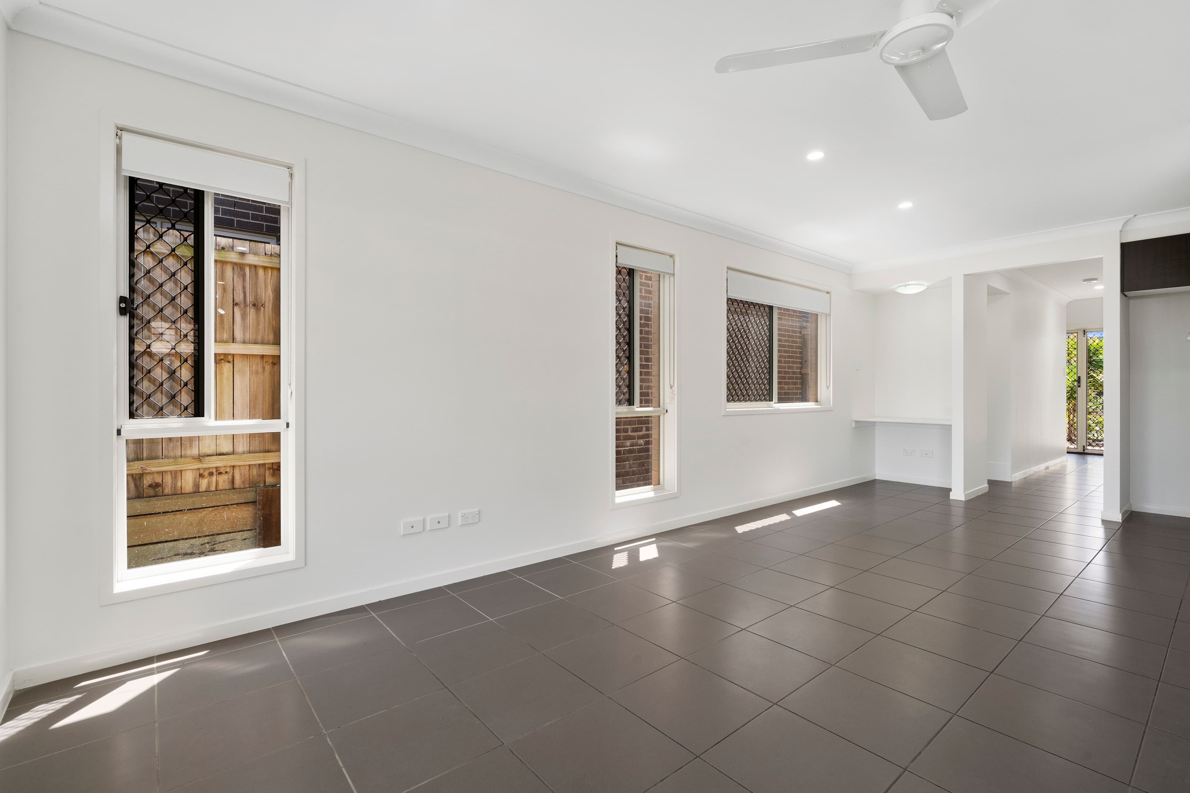 14 Leigh Crescent, Dakabin QLD 4503, Dakabin - Thumbnail 7