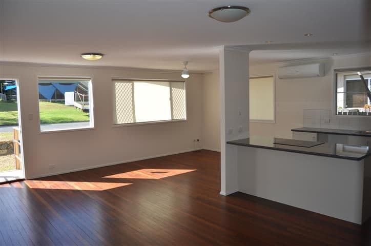 14 Schafer Street, Clinton QLD 4680, Clinton - Thumbnail 4