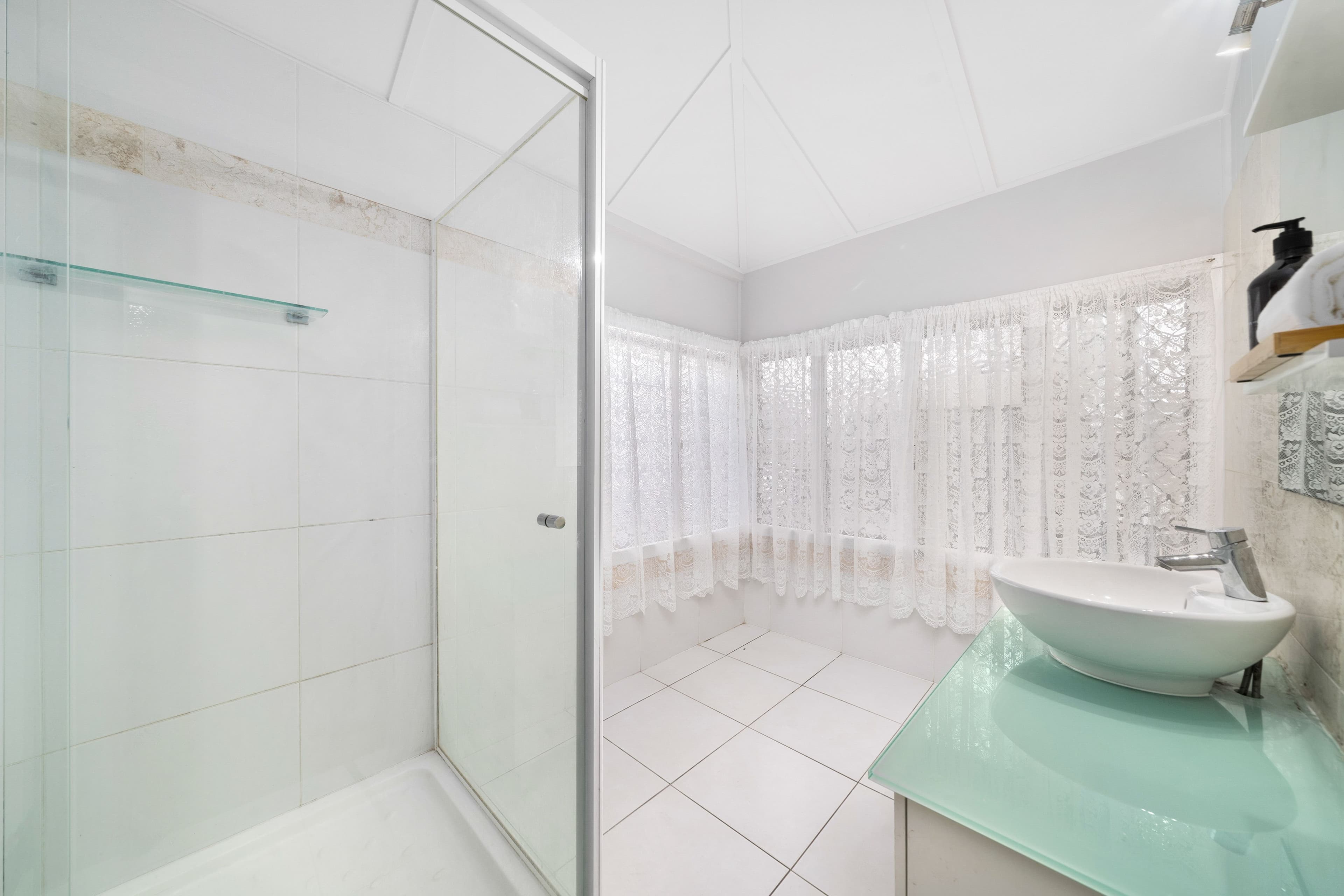 24 Dunmore Terrace, Dunmore Terrace - Thumbnail 8