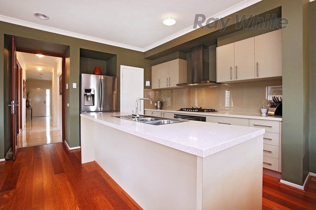 30 Aspen Crescent, POINT COOK VIC 3030, Point Cook - Thumbnail 4