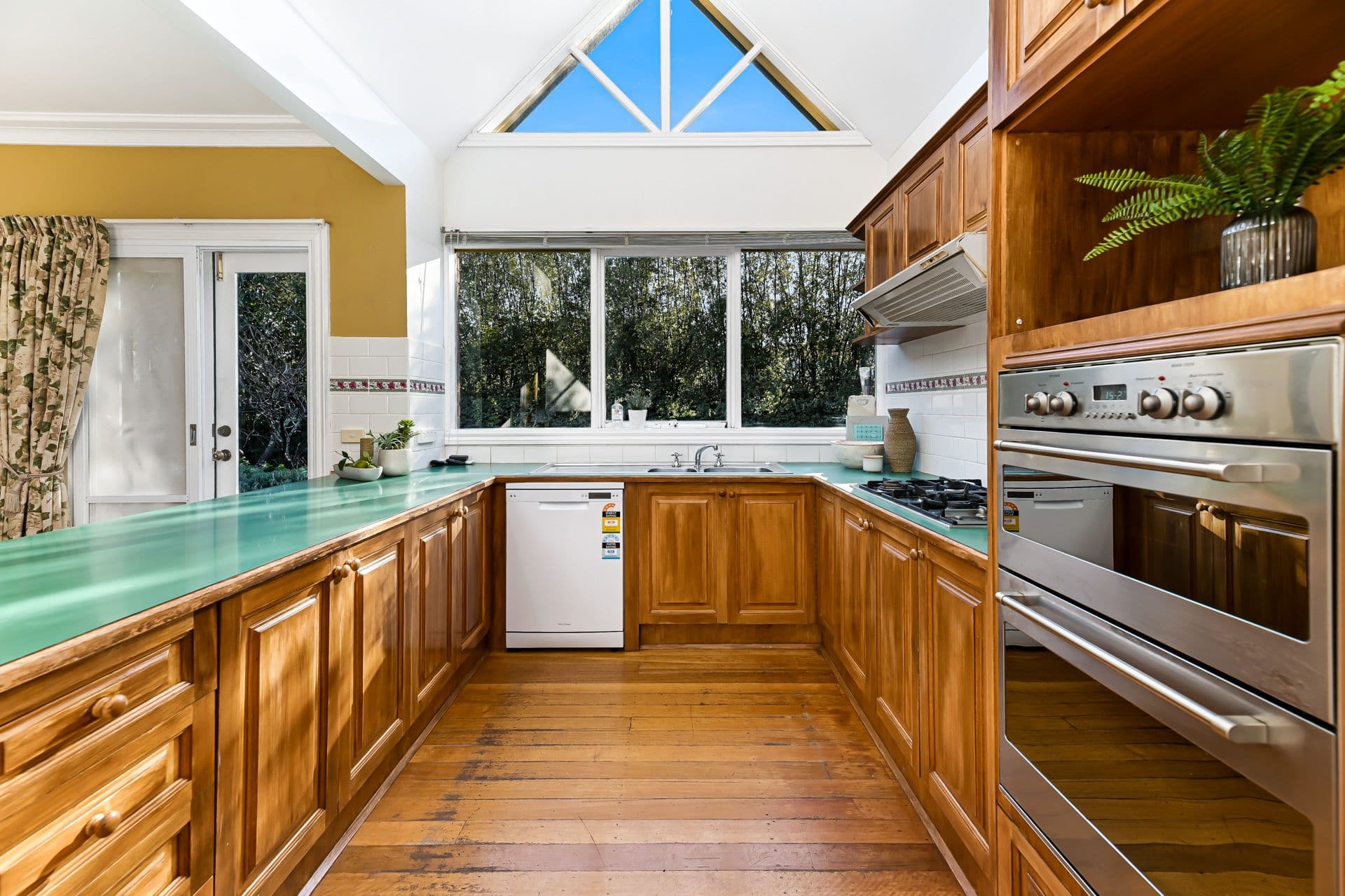 16 Kirkham Court, Berwick VIC 3806, Berwick - Thumbnail 5