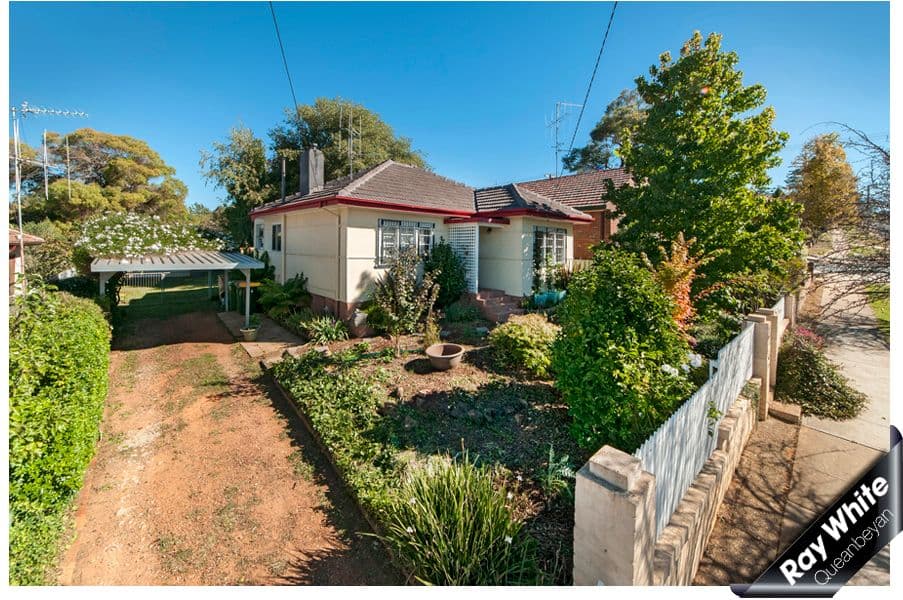32 Surveyor Street, QUEANBEYAN NSW 2620, Queanbeyan - Image 1