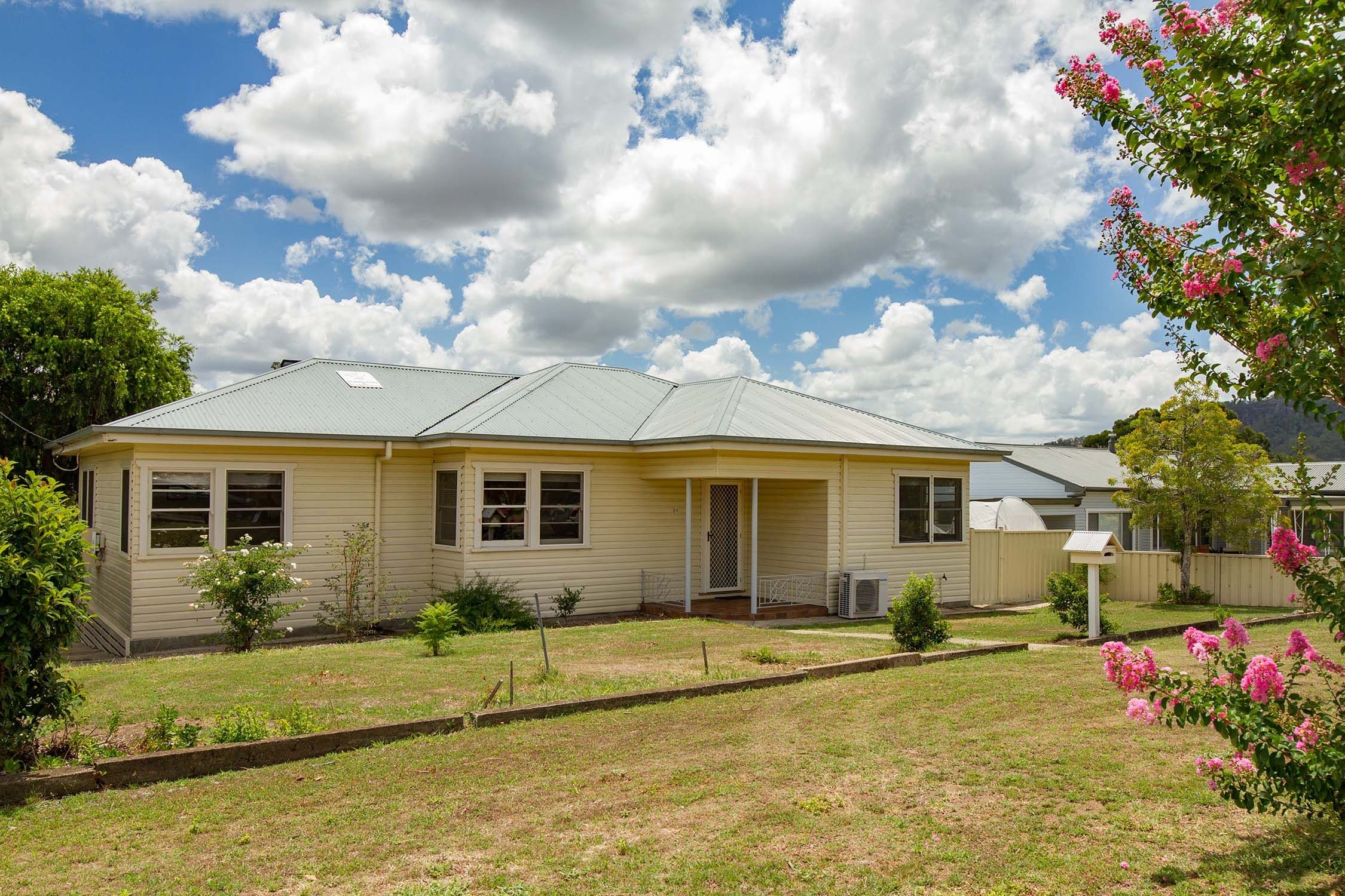 34 Philip Street, Gloucester - Image 1