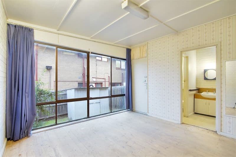 10 Ashmore Avenue, MORDIALLOC VIC 3195, Mordialloc - Thumbnail 4