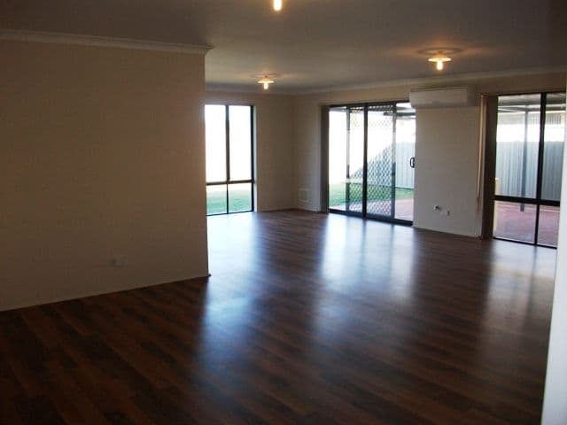 105 Dalrymple Drive, LEDA WA 6170, Leda - Thumbnail 6