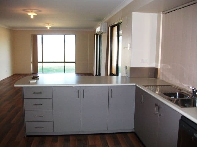 105 Dalrymple Drive, LEDA WA 6170, Leda - Thumbnail 8