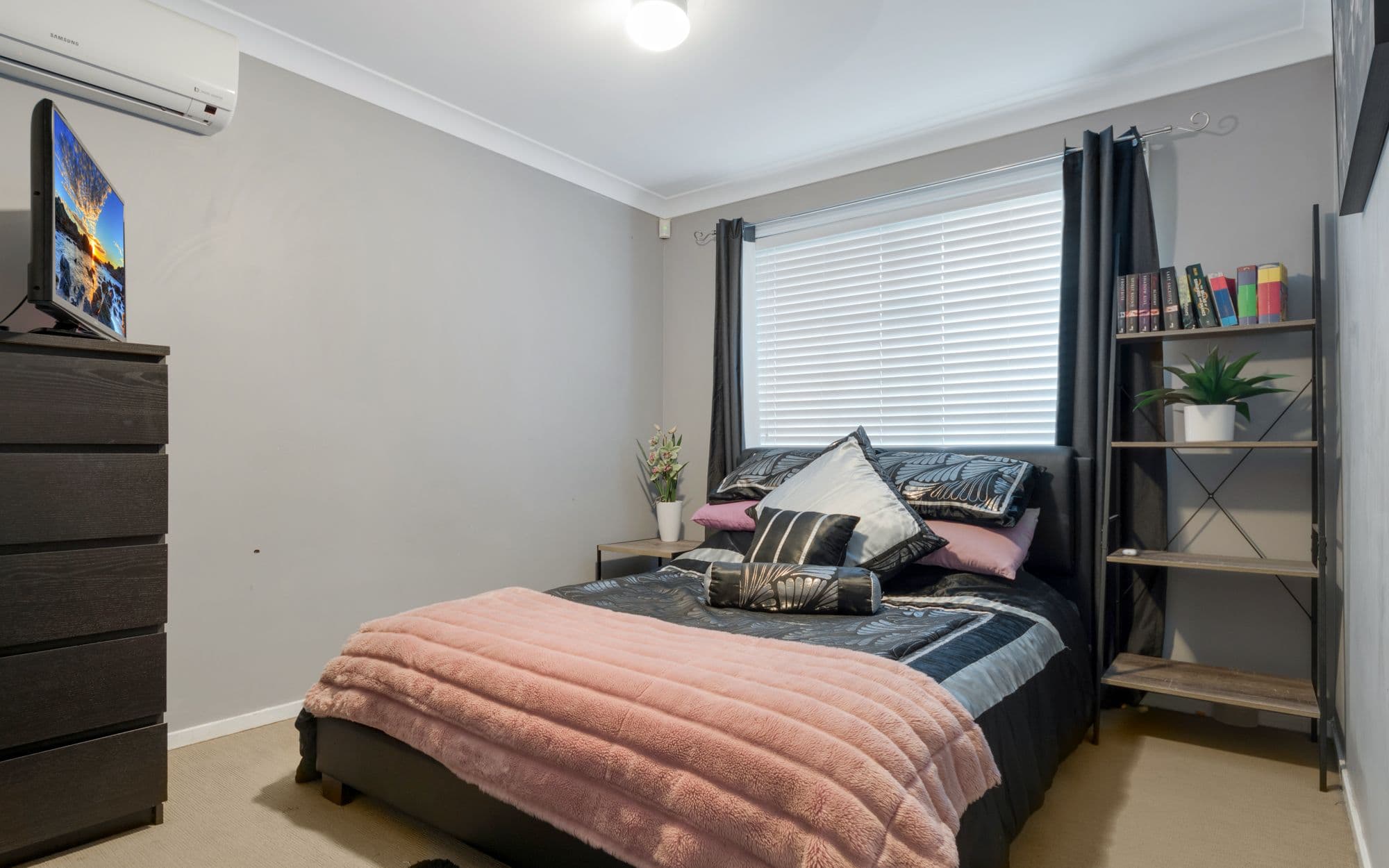 15 Rose Drive, Mount Annan NSW 2567, Mount Annan - Thumbnail 4