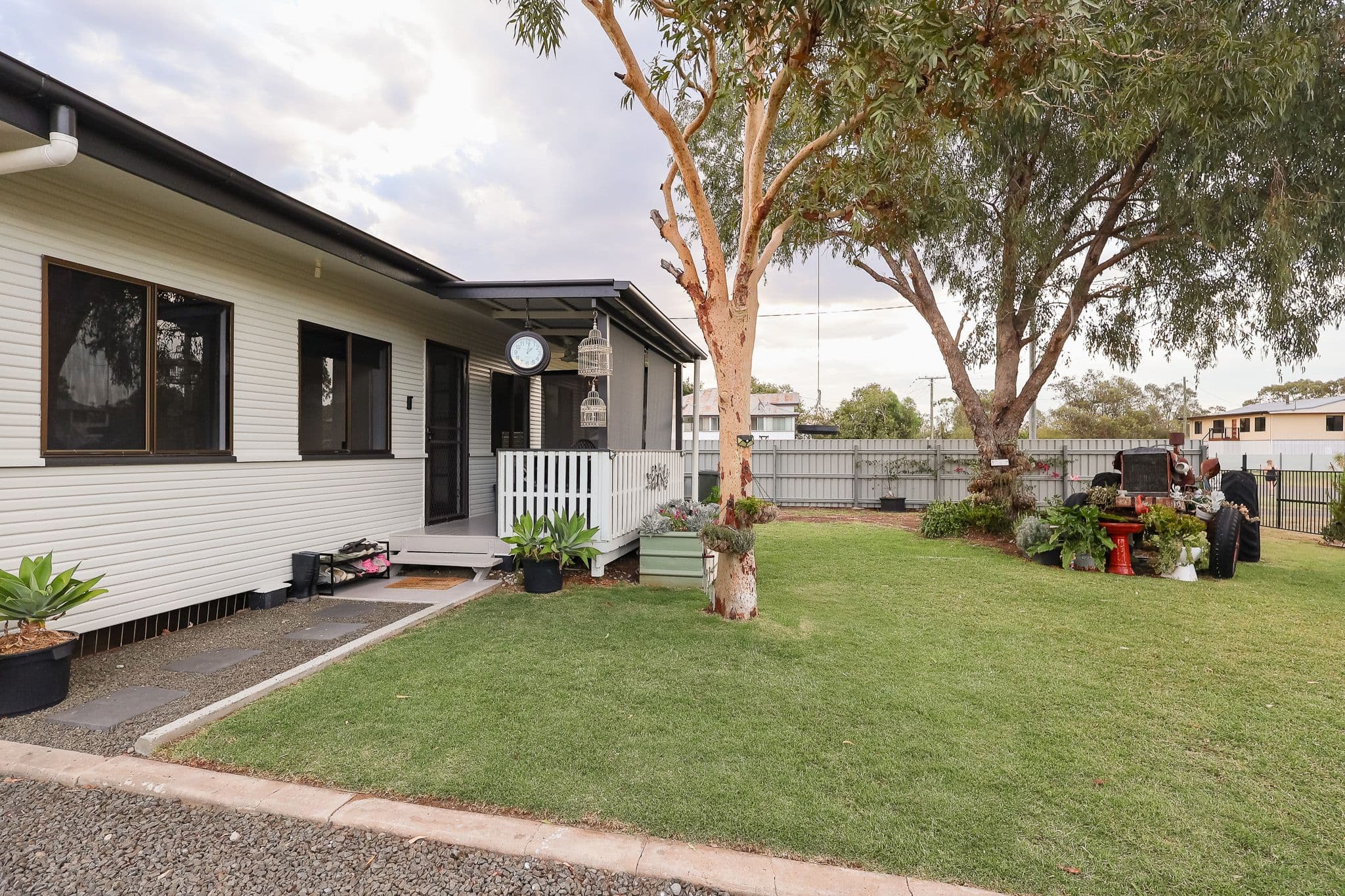 2 Lovell Street, Roma QLD 4455, Roma - Thumbnail 2
