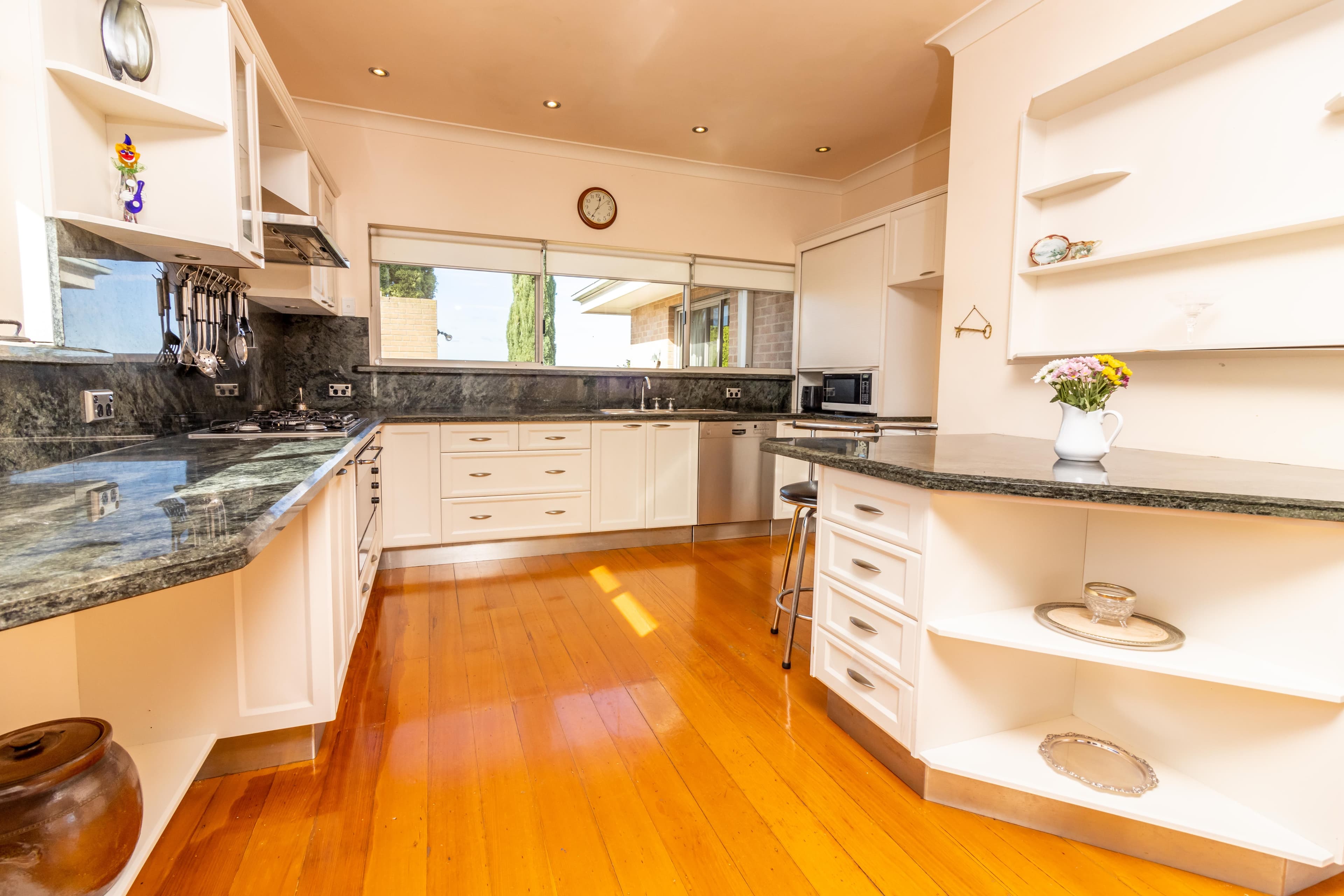 5 Evelyn Street, Yarram VIC 3971, Yarram - Thumbnail 2