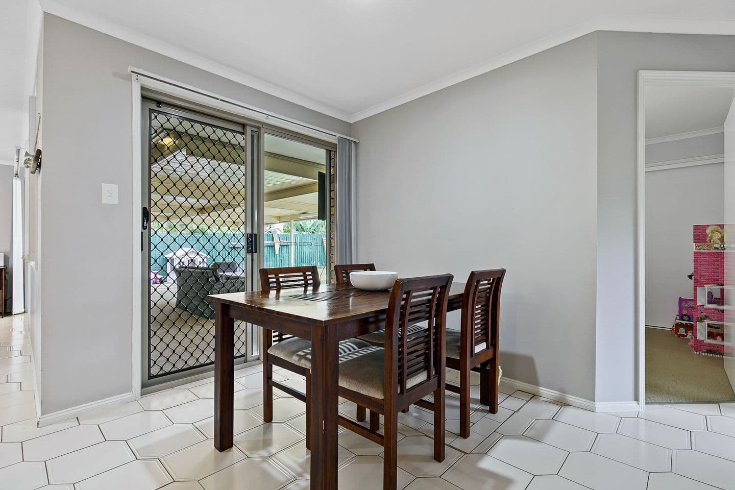 1 Alma Court, Urangan QLD 4655, Urangan - Thumbnail 5