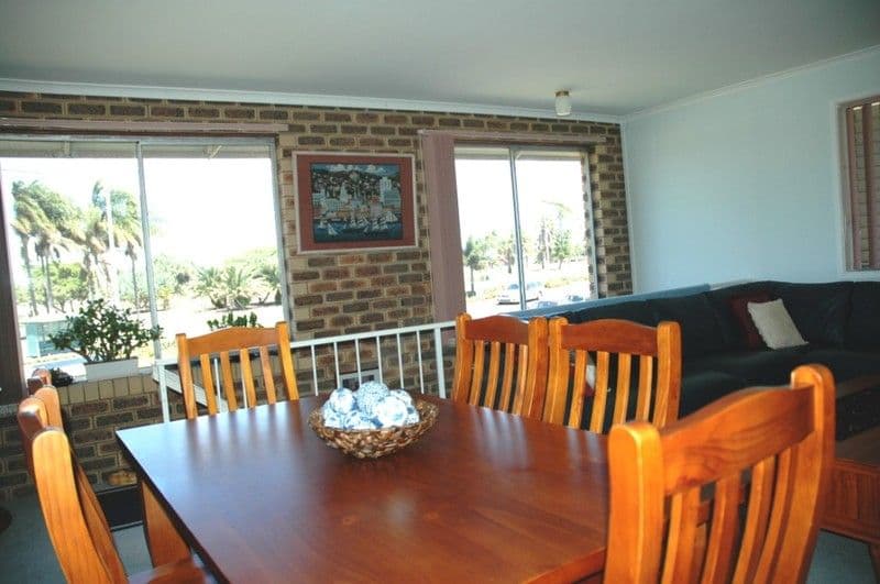 124 Hornibrook Esplanade, CLONTARF QLD 4019, Clontarf - Thumbnail 5