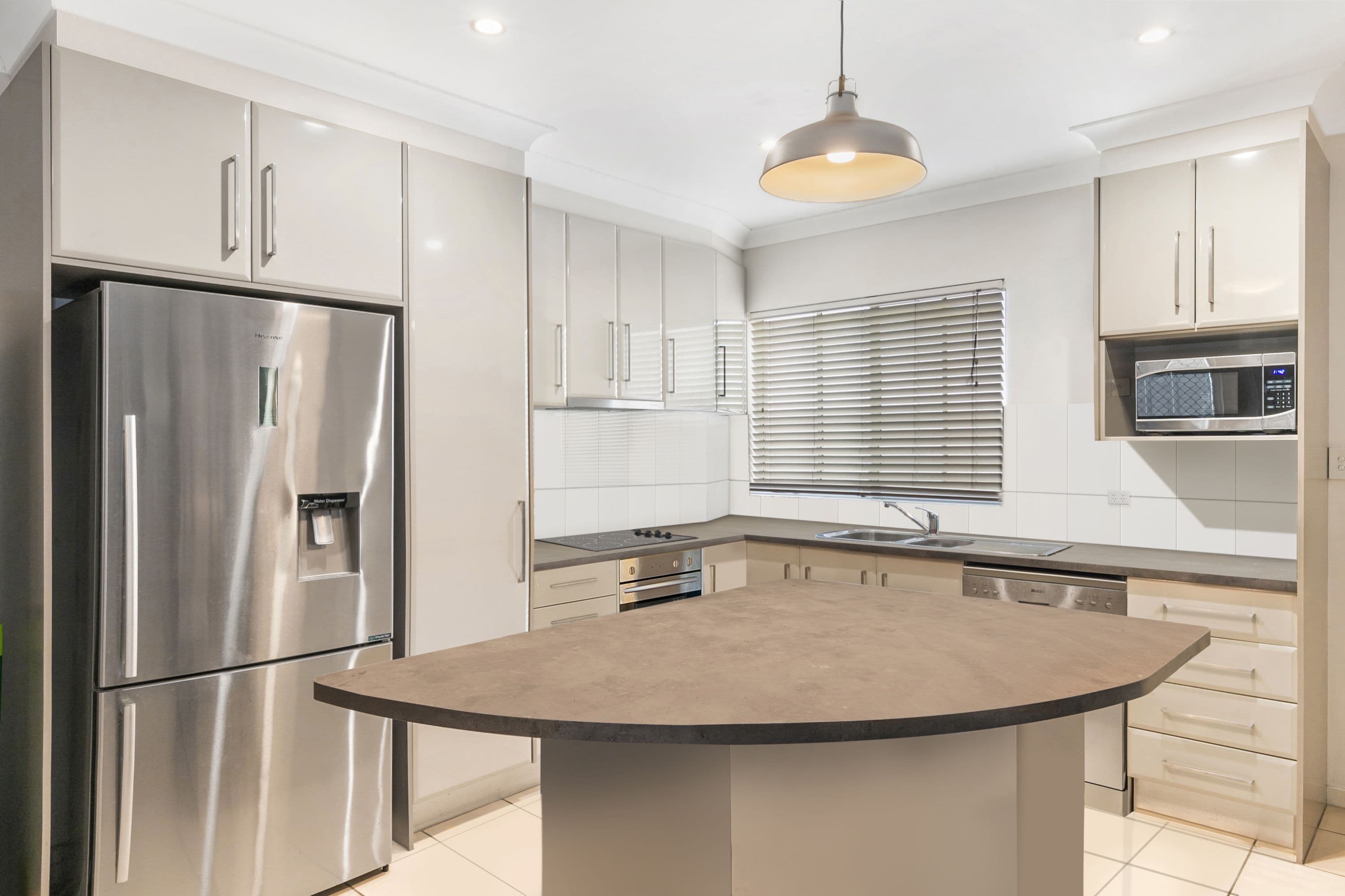 298 Cavendish Road, Coorparoo QLD 4151, Coorparoo - Thumbnail 5