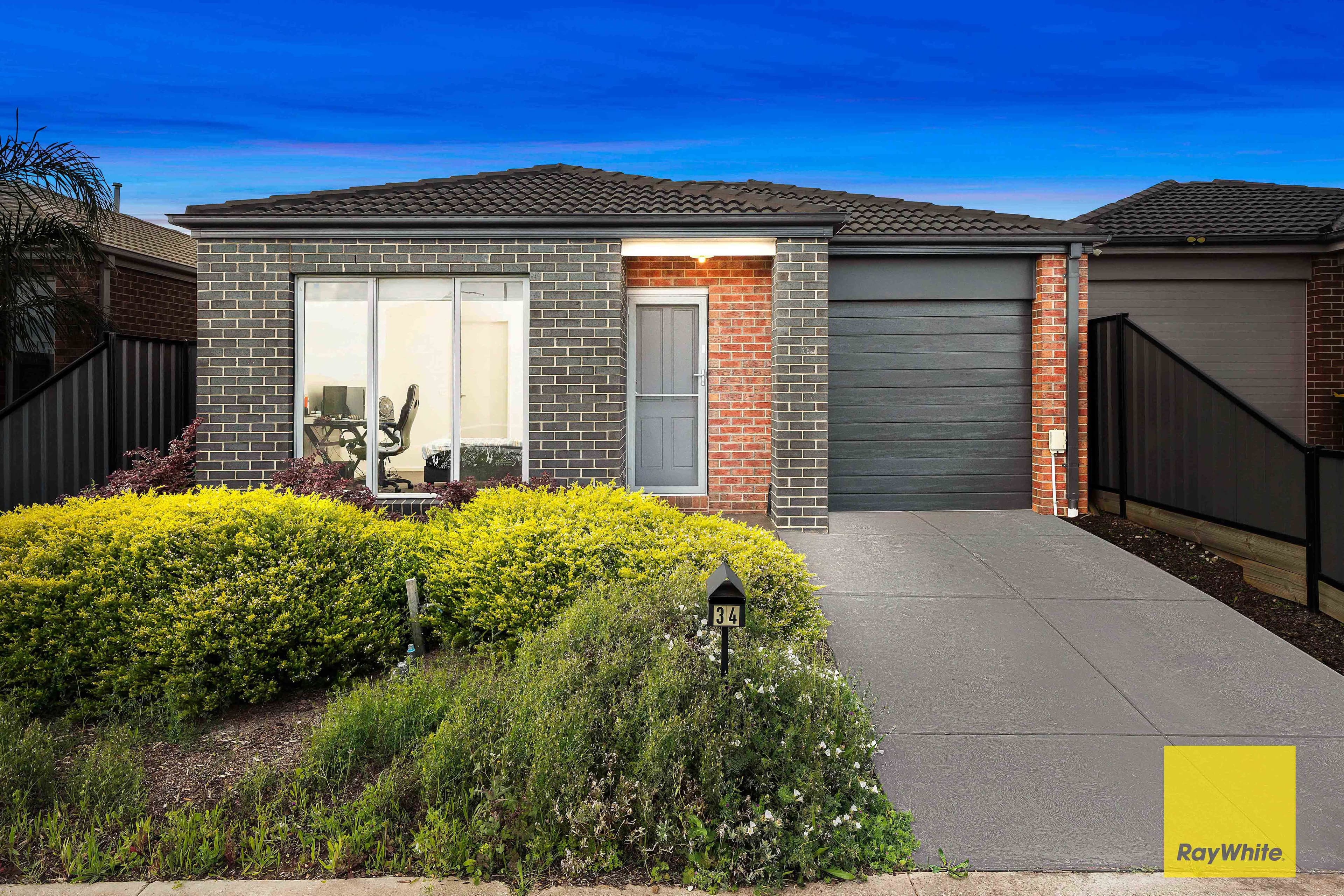 34 Obsidian Avenue, Tarneit VIC 3029, Tarneit - Image 1