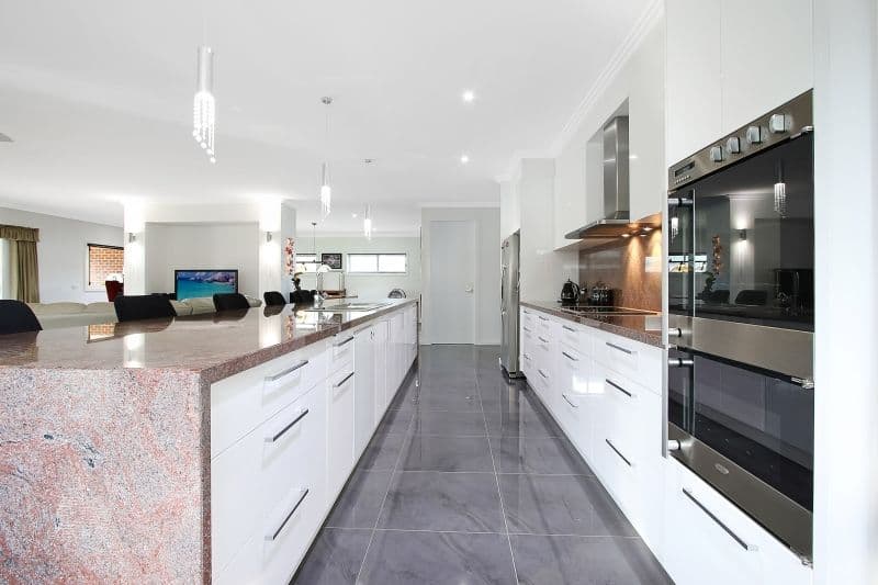 10 McNally Street, Yarrawonga VIC 3730, Yarrawonga - Thumbnail 4