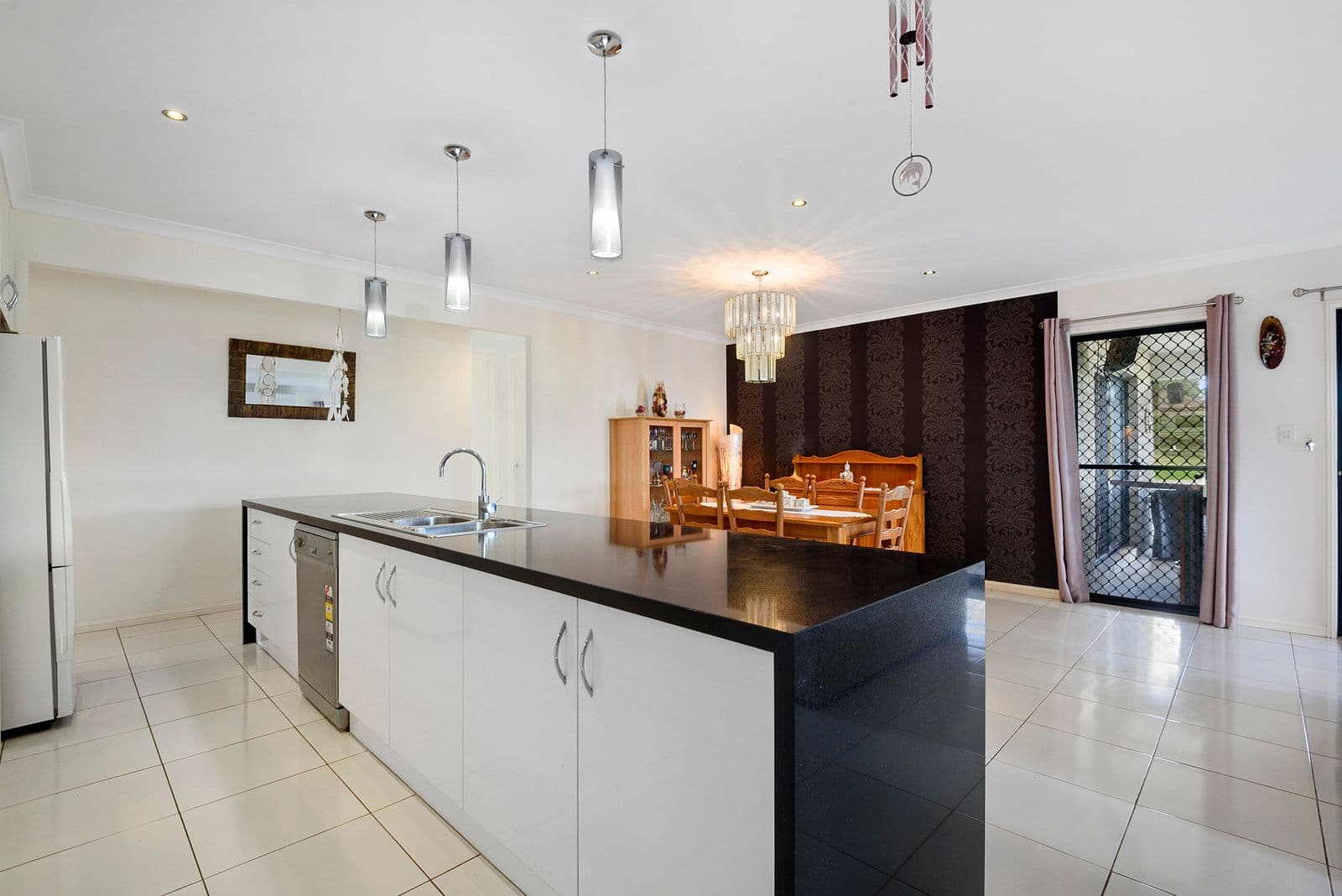 4 Sunshine Way, Kingsthorpe QLD 4400, Kingsthorpe - Thumbnail 5