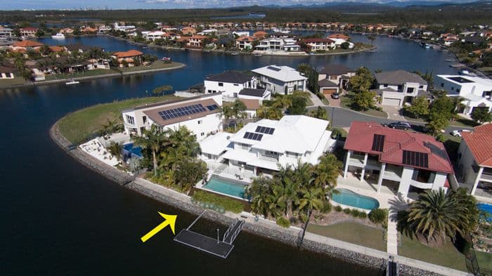 11 Pipers Point, Helensvale QLD 4212, Helensvale - Thumbnail 2