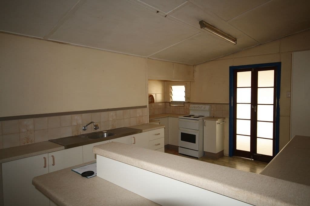 139 Galah Street, LONGREACH QLD 4730, Longreach - Thumbnail 5