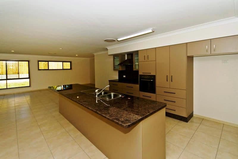 92b Shailer Road, SHAILER PARK QLD 4128, Shailer Park - Thumbnail 5