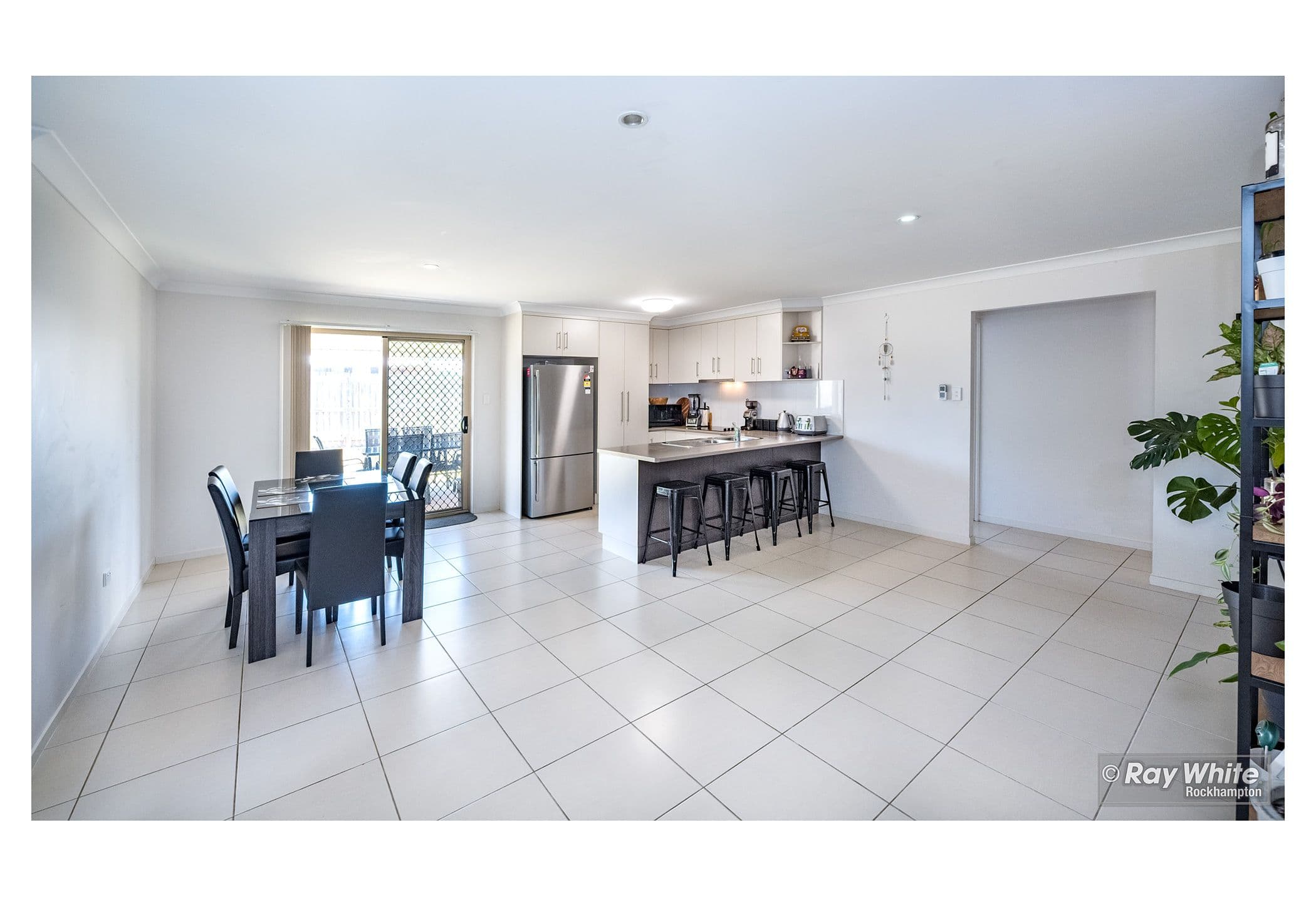 5 Lorikeet Court, Gracemere QLD 4702, Gracemere - Thumbnail 2