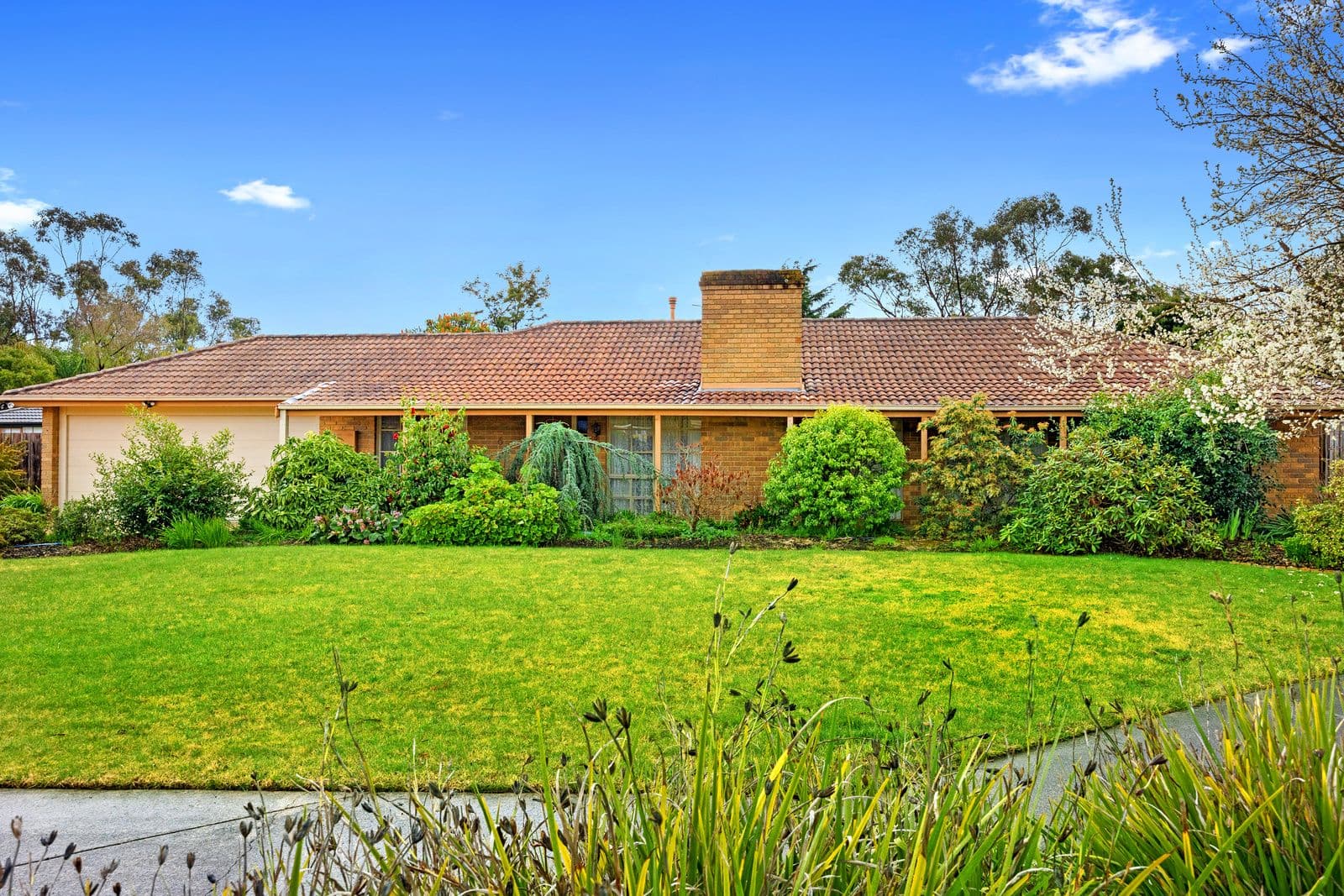 6 Bagendon Court, Kilsyth South VIC 3137, Kilsyth South - Image 1
